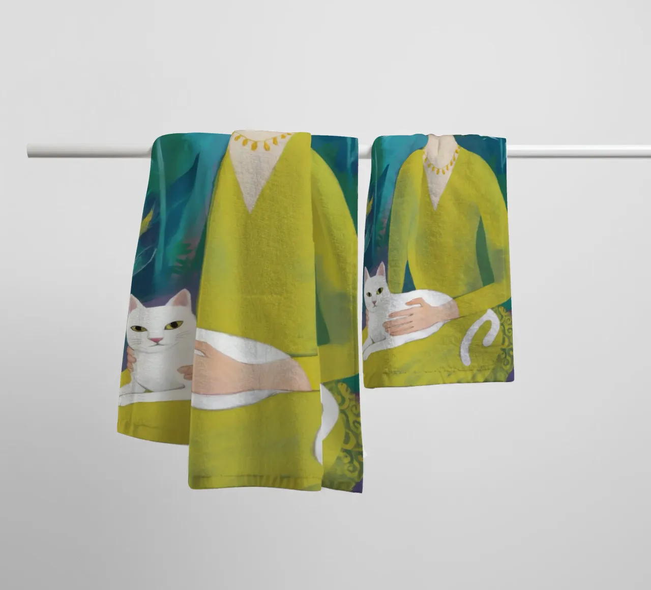 Robe jaune Chat blanc serviette de bain de Marigold Tiga