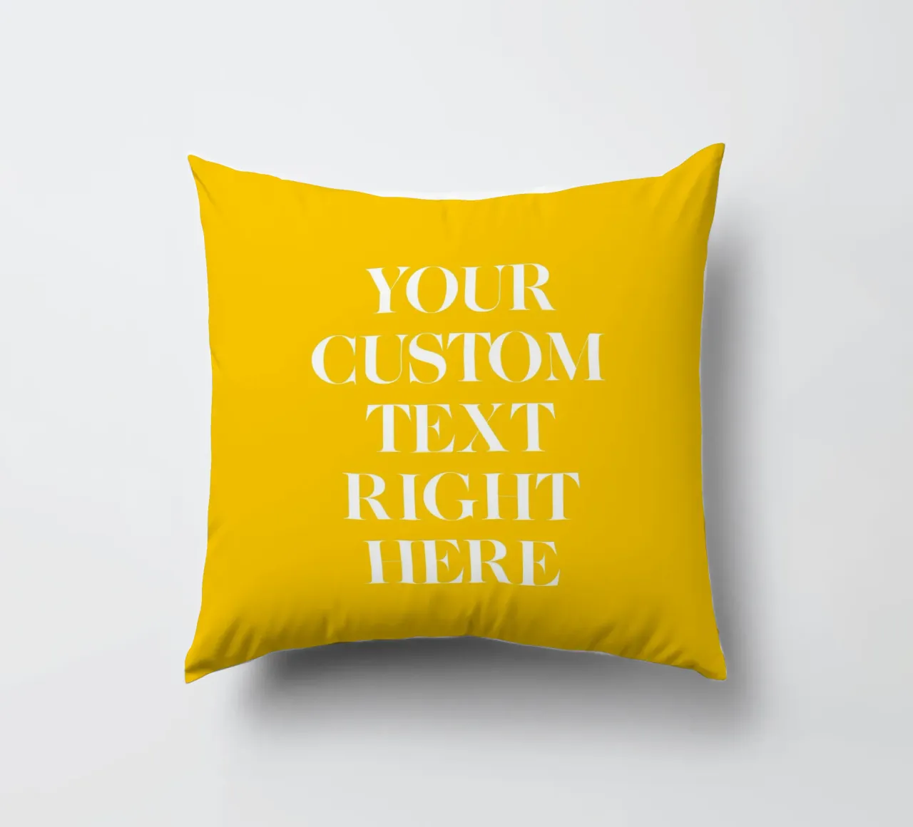 Custom text in white on yellow cuscino da WORTSPIEL