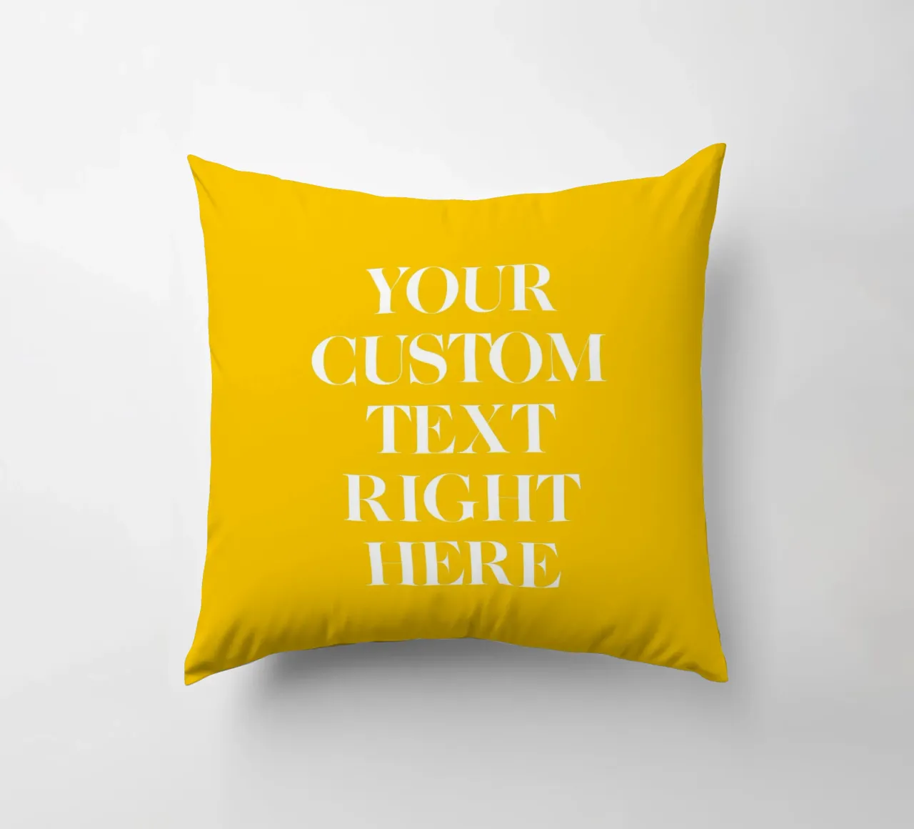 Custom text in white on yellow cuscino da WORTSPIEL