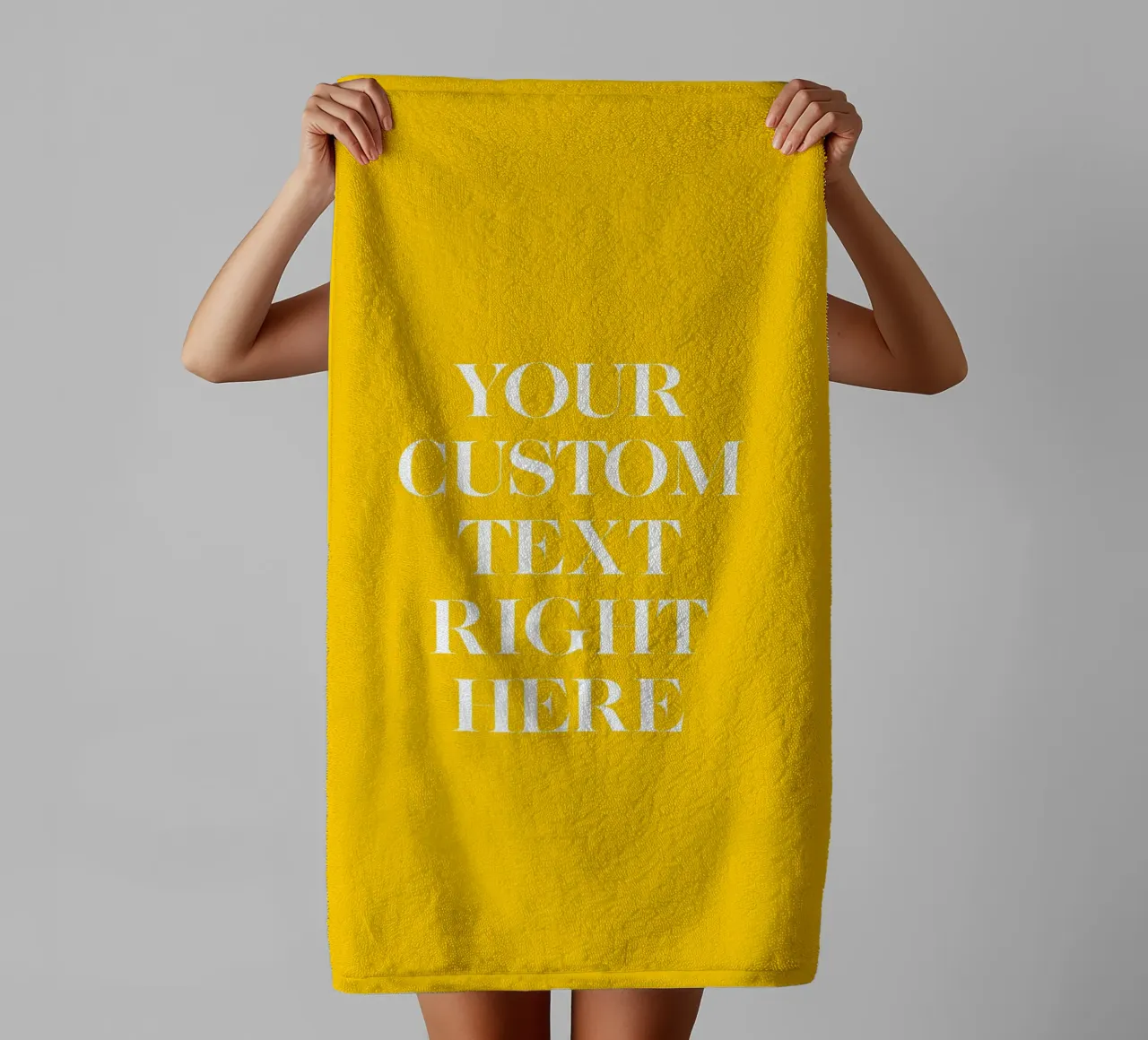 Custom text in white on yellow asciugamano da bagno da WORTSPIEL