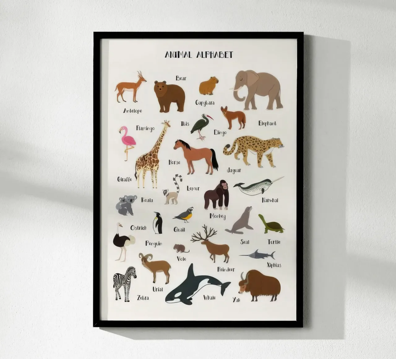 Alfabeto degli animali poster con telaio in legno da KIds Idea