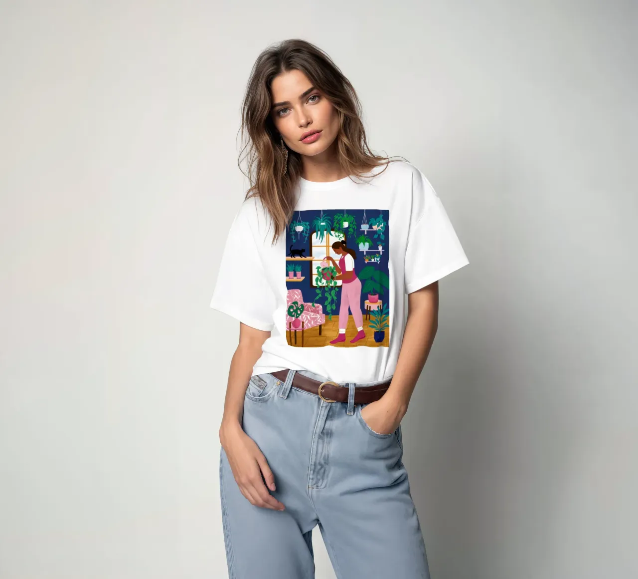 Rosa Sofa Blaue Kunst T-Shirt von Marigold Tiga