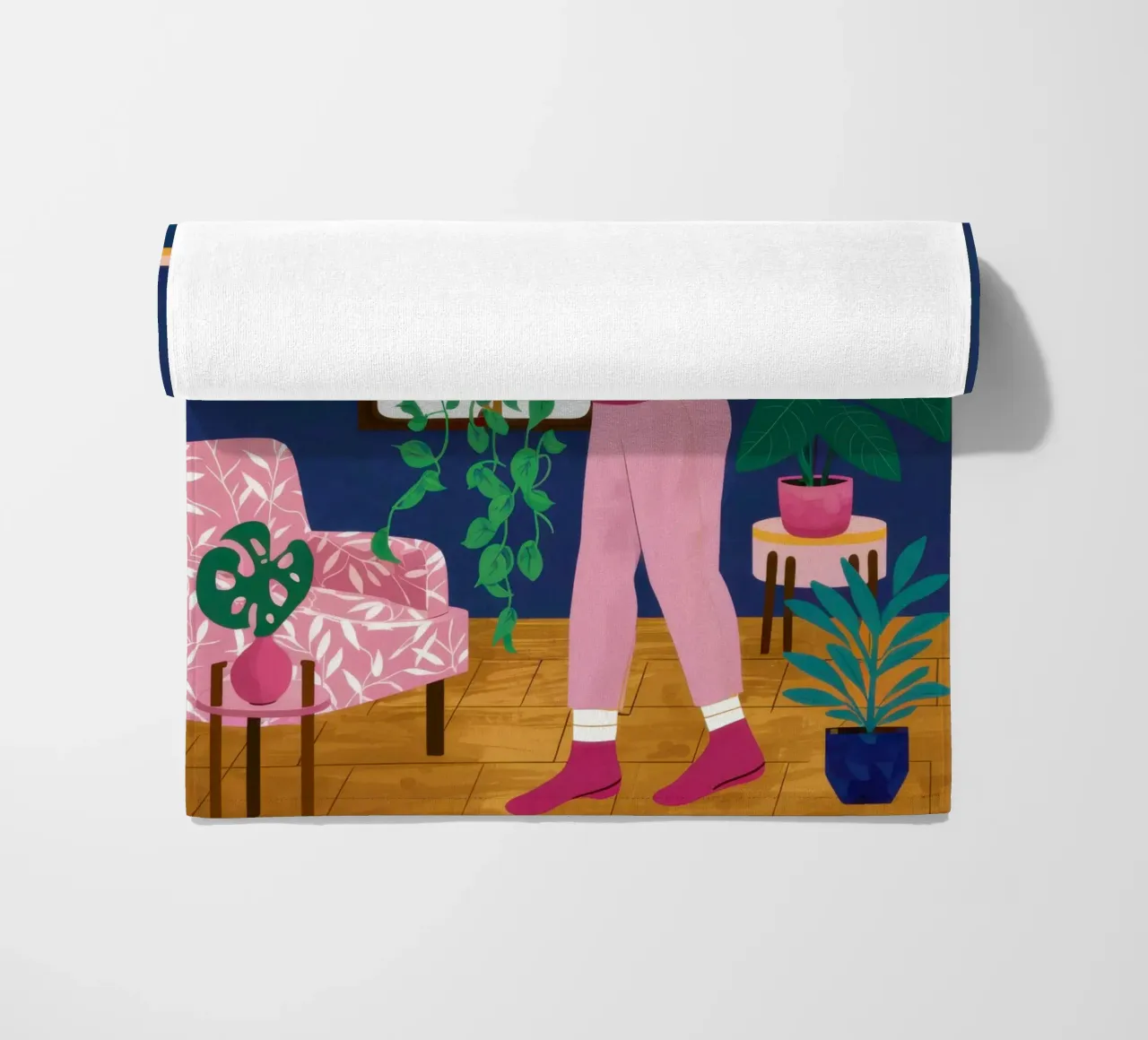 Divano rosa Arte blu telo mare da Marigold Tiga