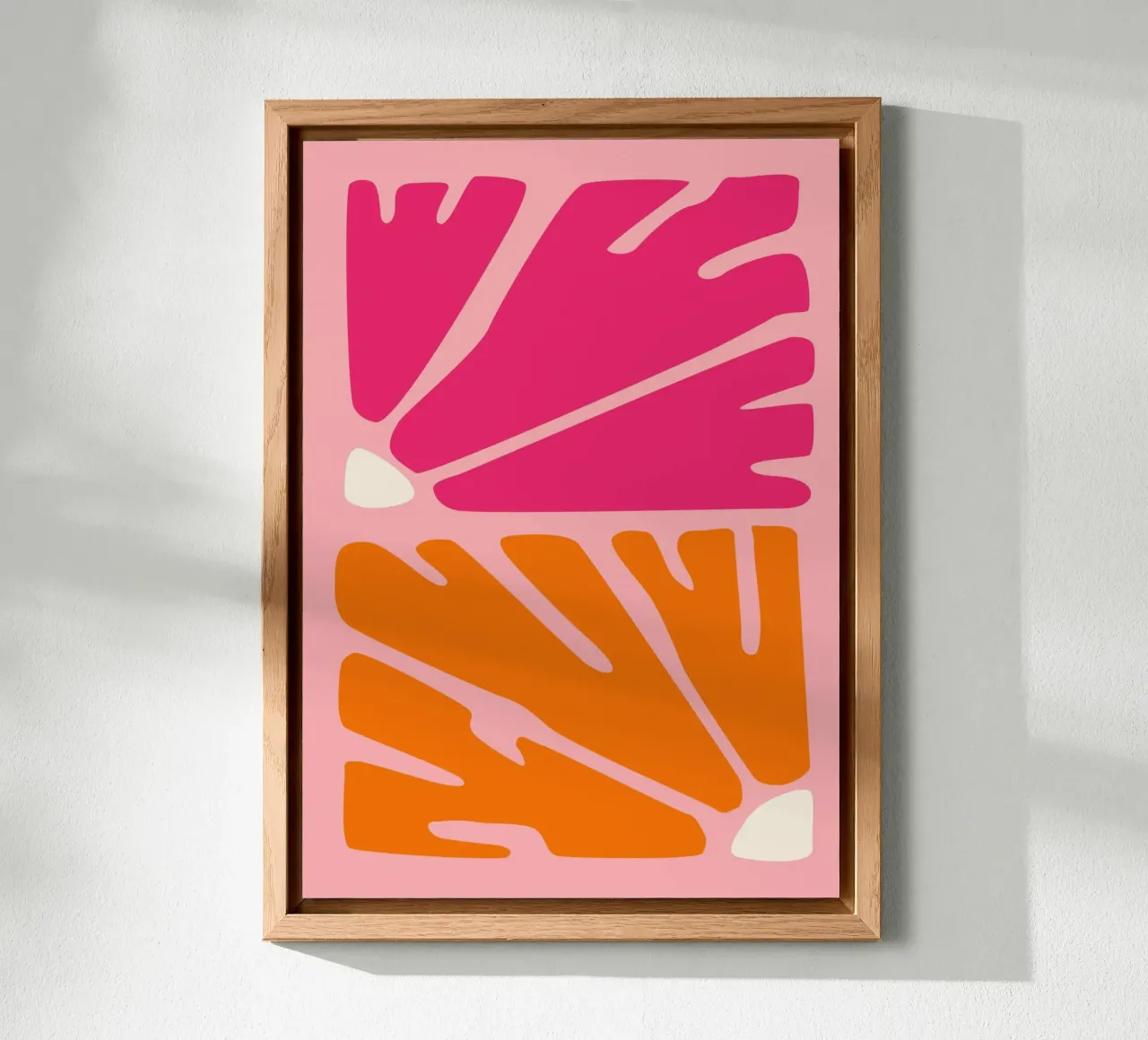 Kühnes abstraktes botanisches Muster in Rosa- und Orangetönen Alu-Dibond von The Art Club