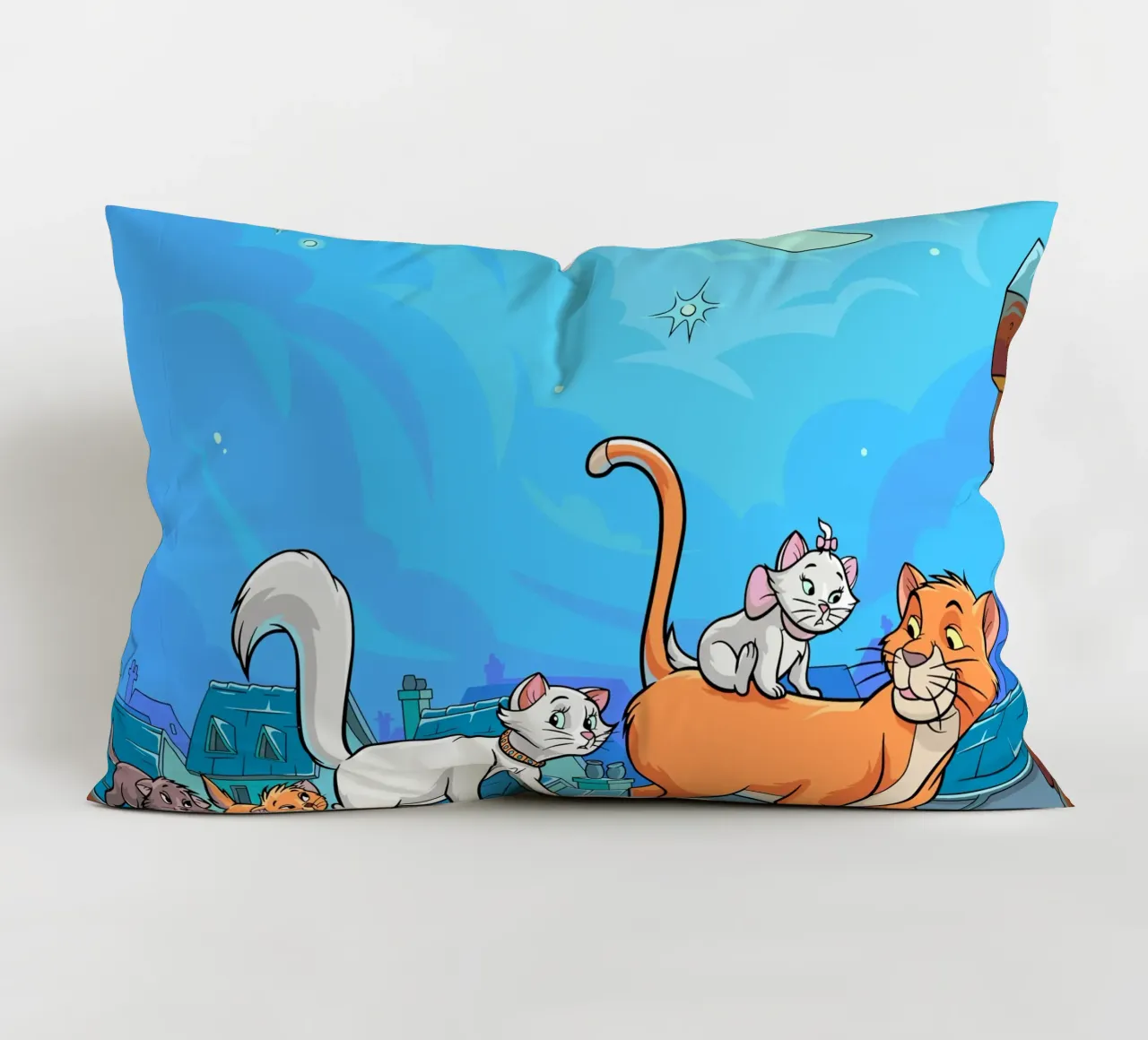 Gatti su un tetto di notte cuscino da Fanya Art