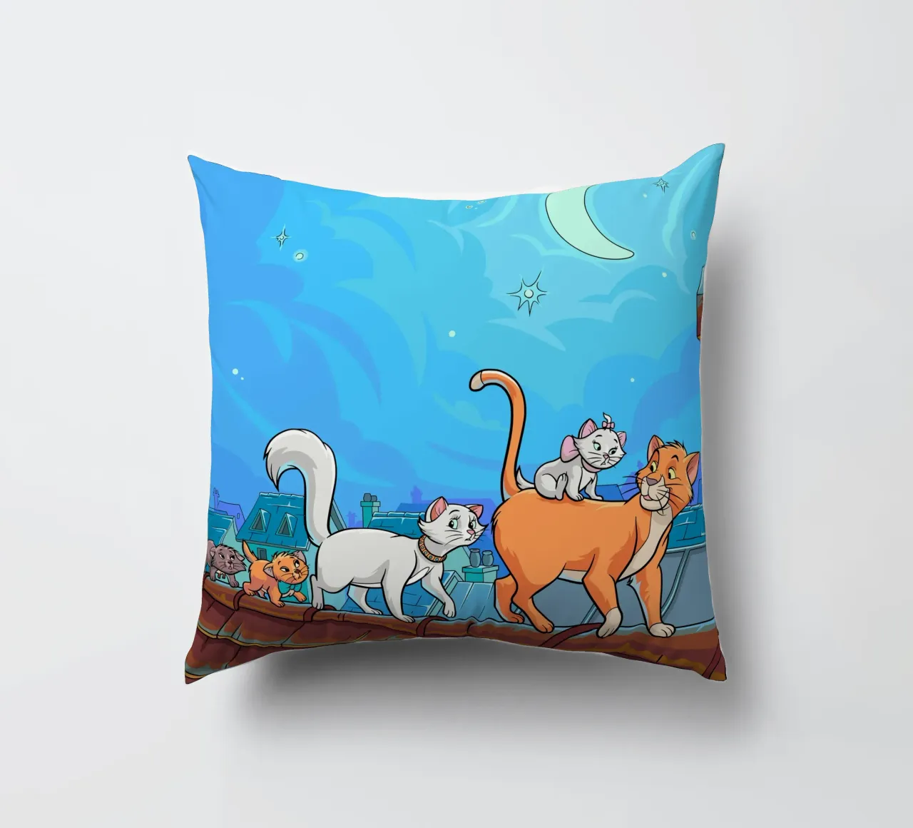 Gatti su un tetto di notte cuscino da Fanya Art