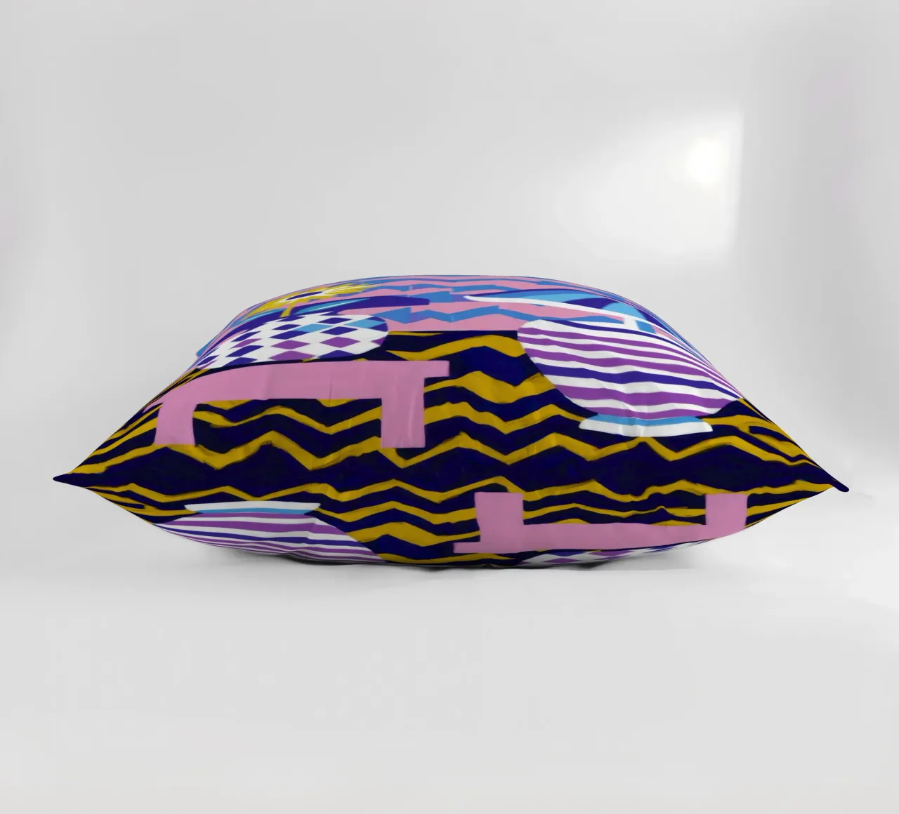 Lampada con vaso a zig-zag cuscino da Pale Aura