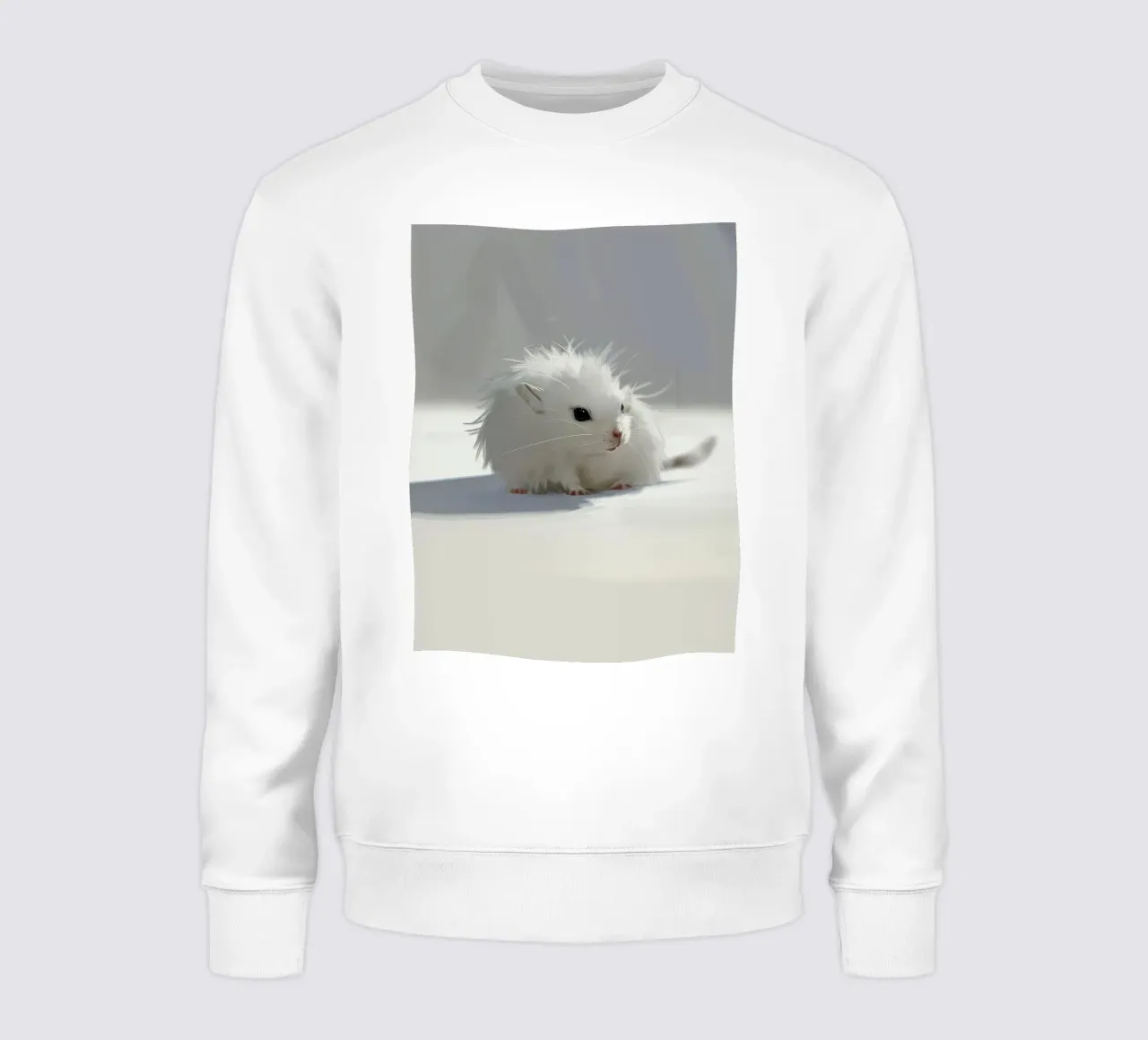 weißer Hamster mit flauschigem Fell, sitzt auf hellgrauem Untergrund Sweatshirt von DesignDoodle