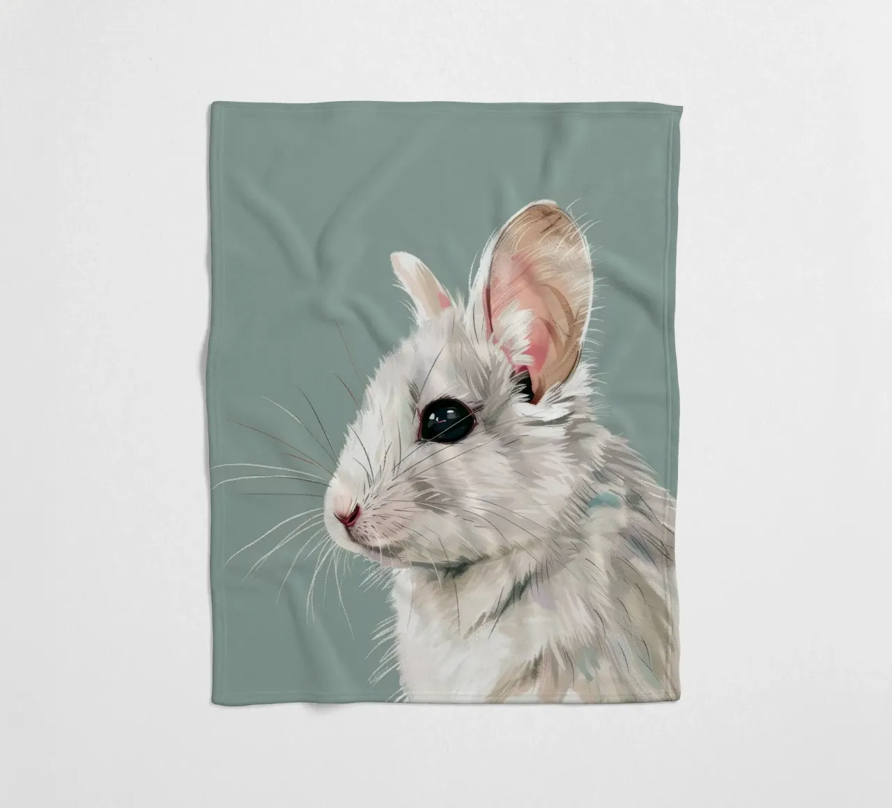 souris blanche, vue de côté, sur un fond vert mat. plaid polaire de DesignDoodle