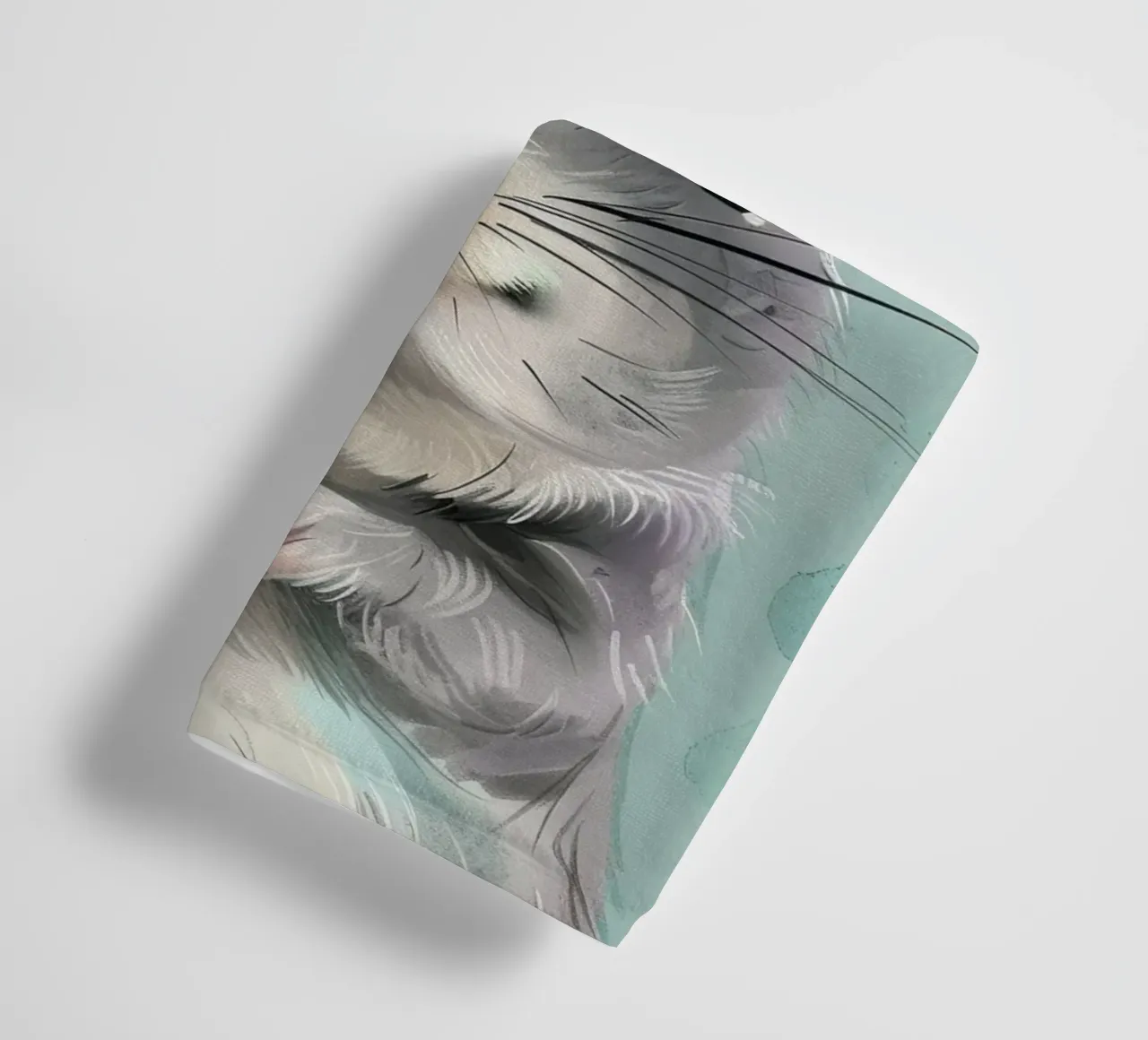 criceto grigio con orecchie rosa, seduto con le zampe unite asciugamano da bagno da DesignDoodle
