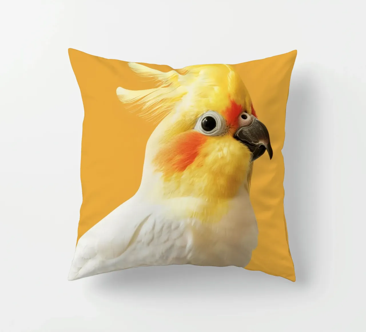 Profilo del pappagallo cacatua dal piumaggio giallo e bianco cuscino da DesignDoodle