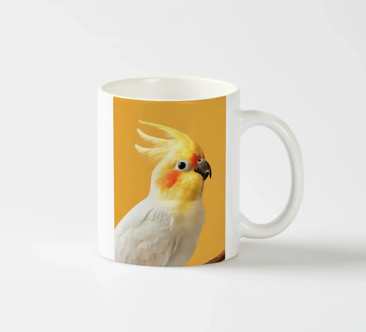 Profilo del pappagallo cacatua dal piumaggio giallo e bianco tazza in ceramica da DesignDoodle