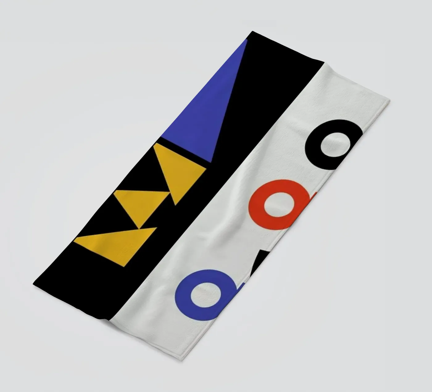 Cafe beach towel by Bo Lundberg