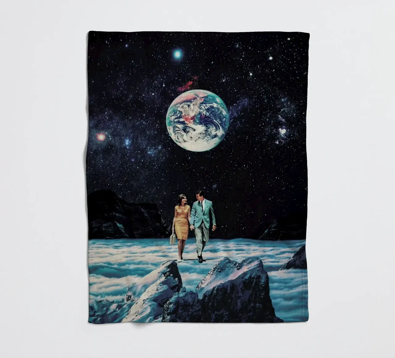 I Promise You We Will Be Back Soon fleece blanket by Frank Moth