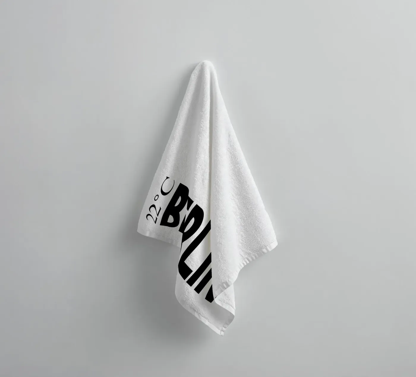 Berlijn badhanddoek van YV TYPOGRAPHY