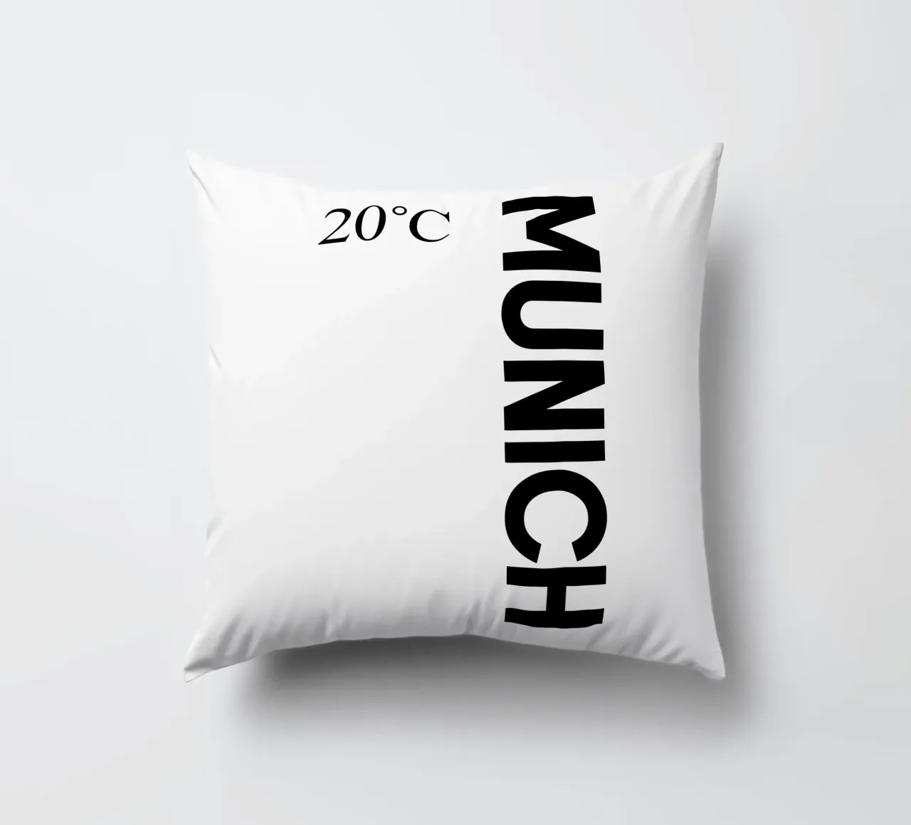 Munich cuscino da YV TYPOGRAPHY