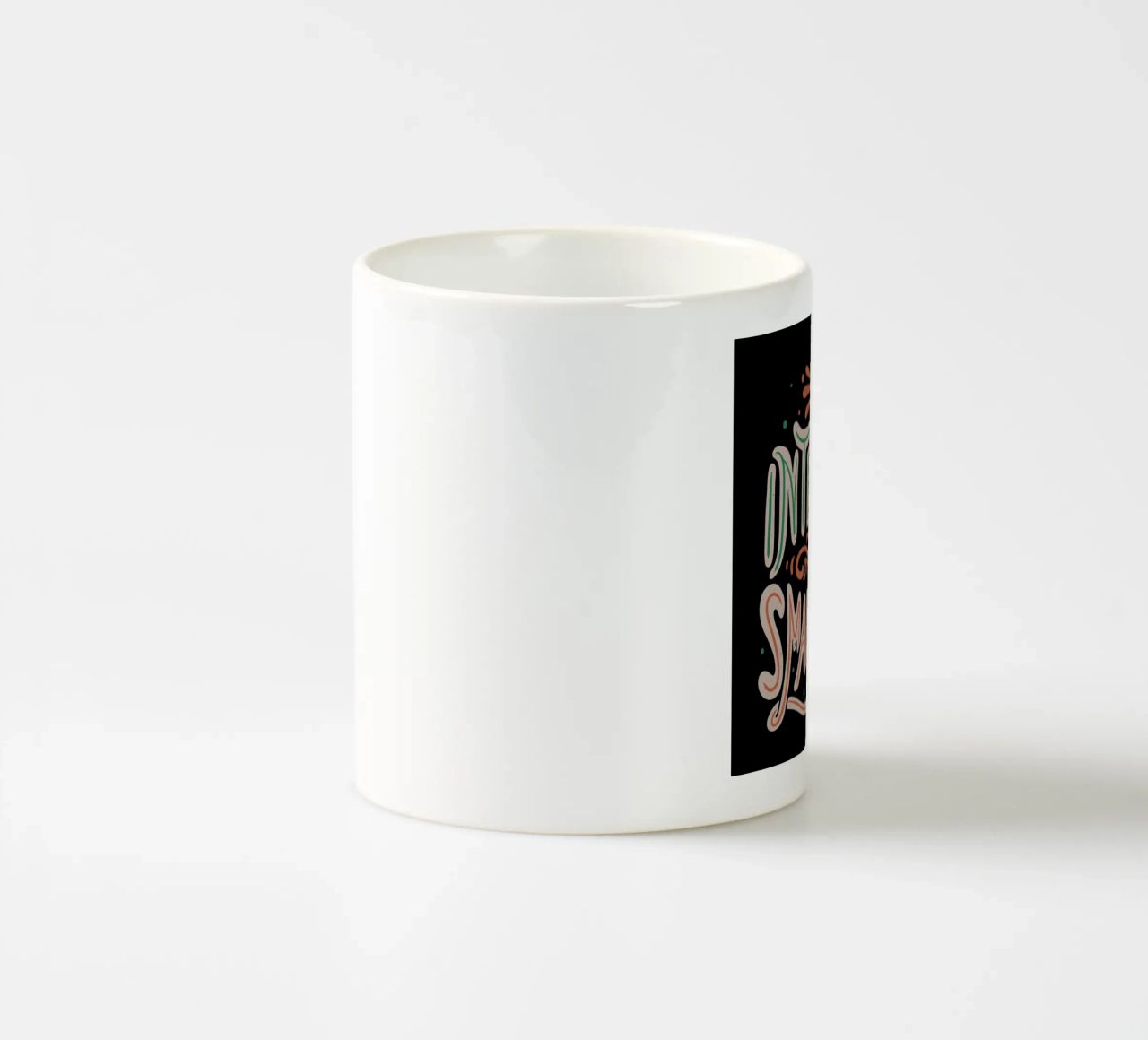 Not Interested In Small Talk tazza in ceramica da Tobe Fonseca