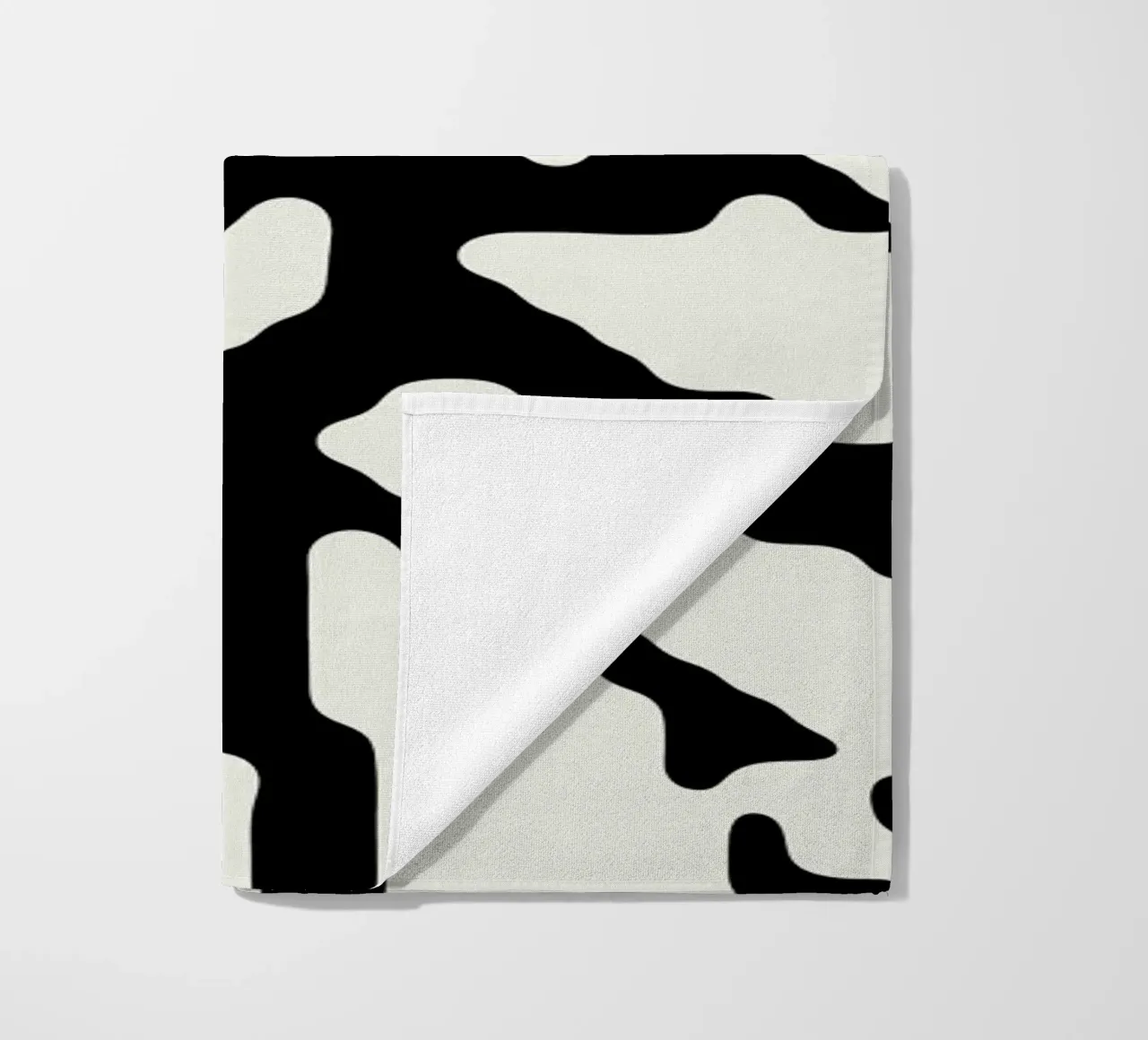 Qt Code Strandtuch von Jack Webster