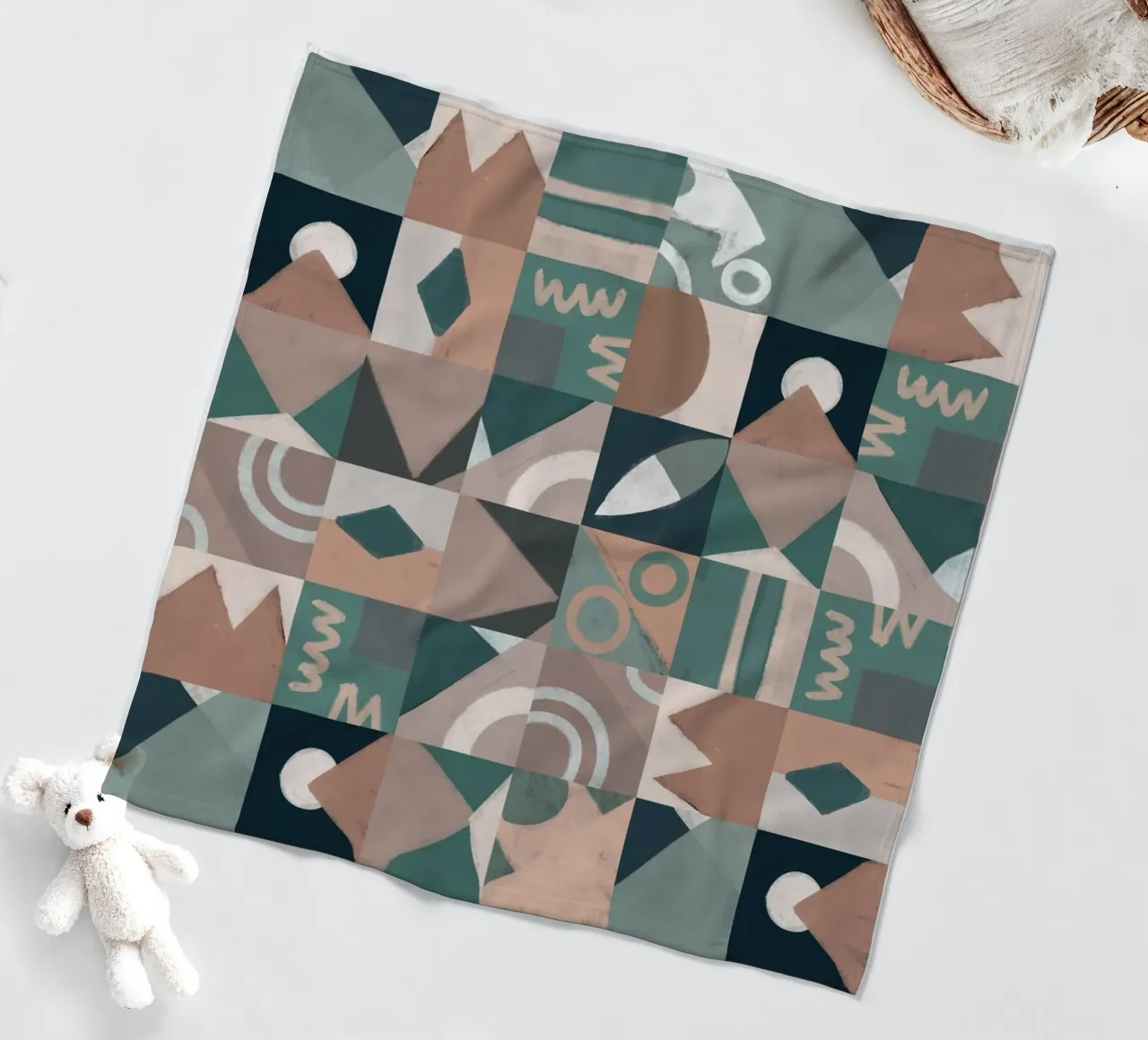Design geometrico a piastrelle coperta in pile da Little Dean
