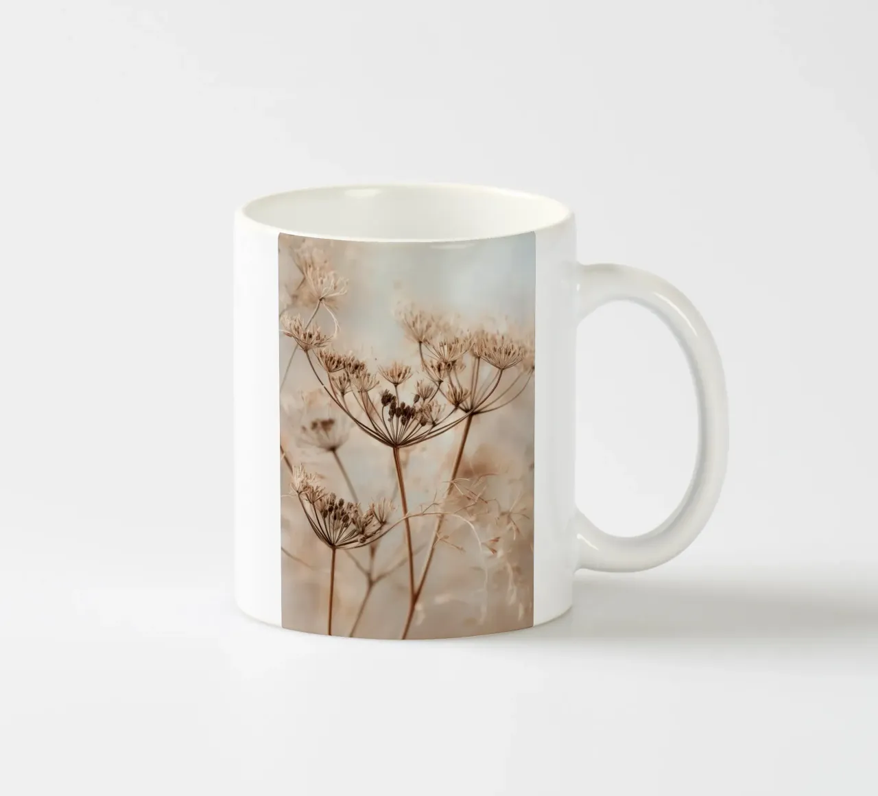 Minimalist Botanical Print – Dried Wild Fennel Stems tazza in ceramica da Vela Luna