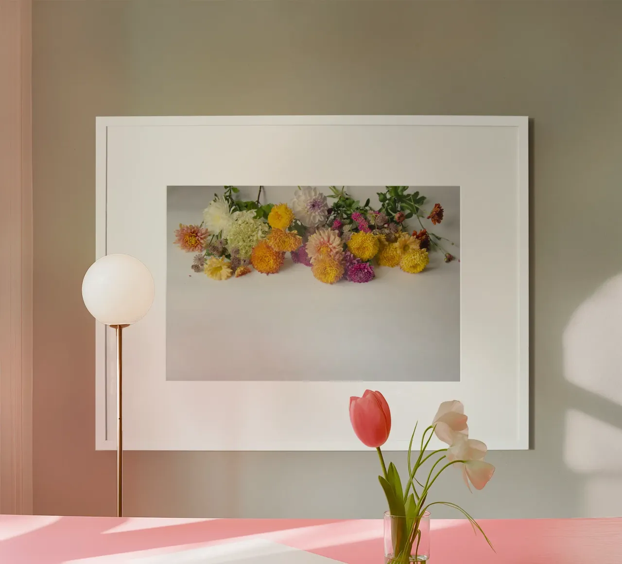 Zachte bloemblaadjes en zachte tinten poster van PhotoVibe Decor