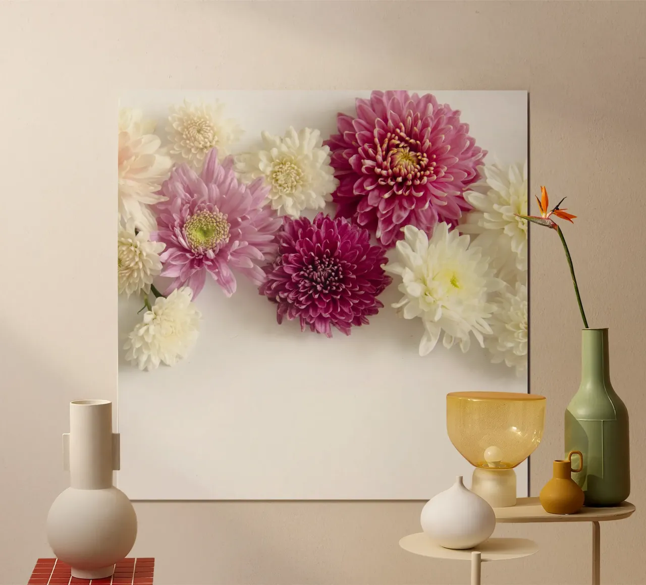 Zachte bloemblaadjes en zachte tinten poster van PhotoVibe Decor