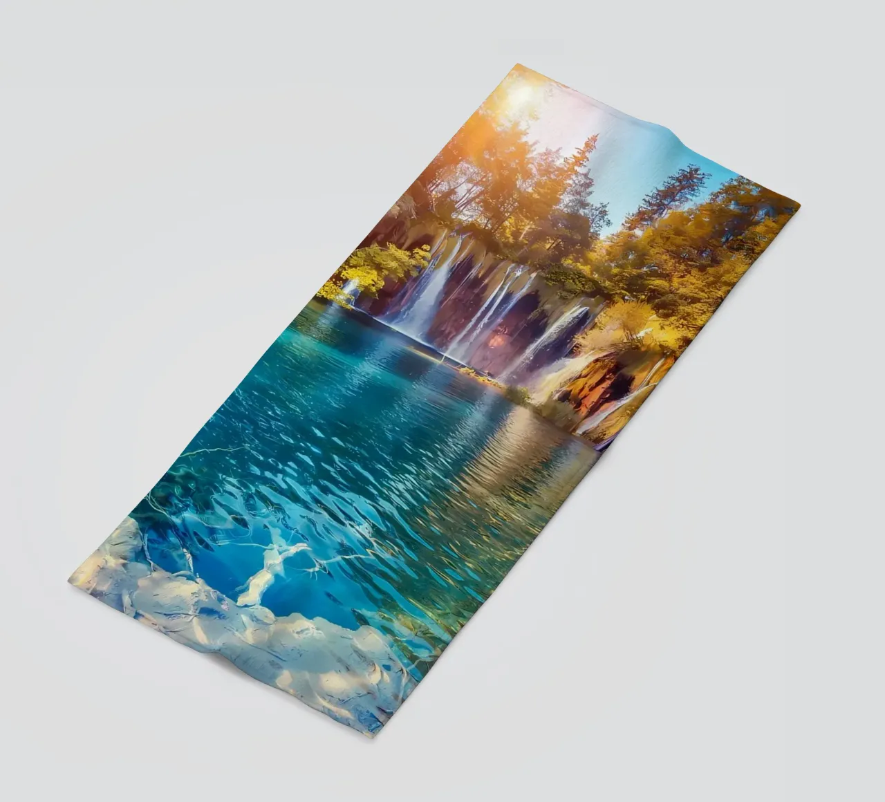 cascata lago foresta telo mare da MountainShop