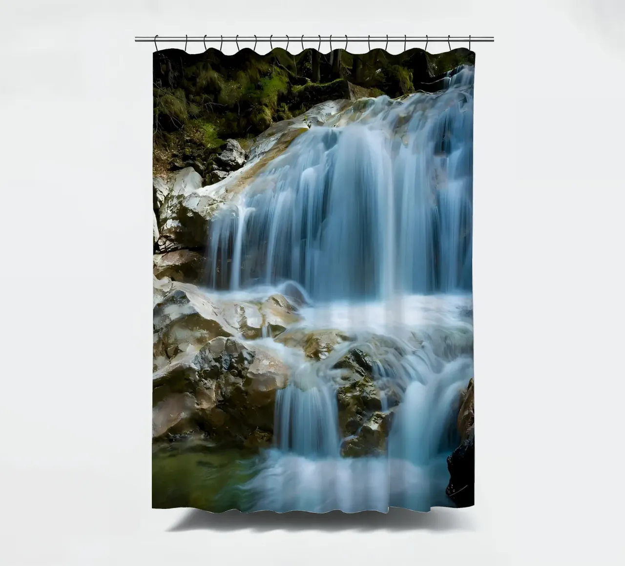 Wasserfall Felsen fließendes Wasser Duschvorhang von MountainShop