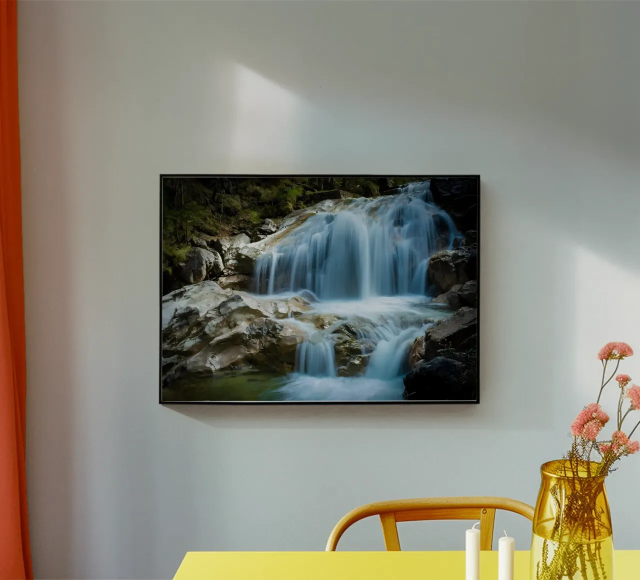cascata rocce acqua che scorre plexiglass da MountainShop