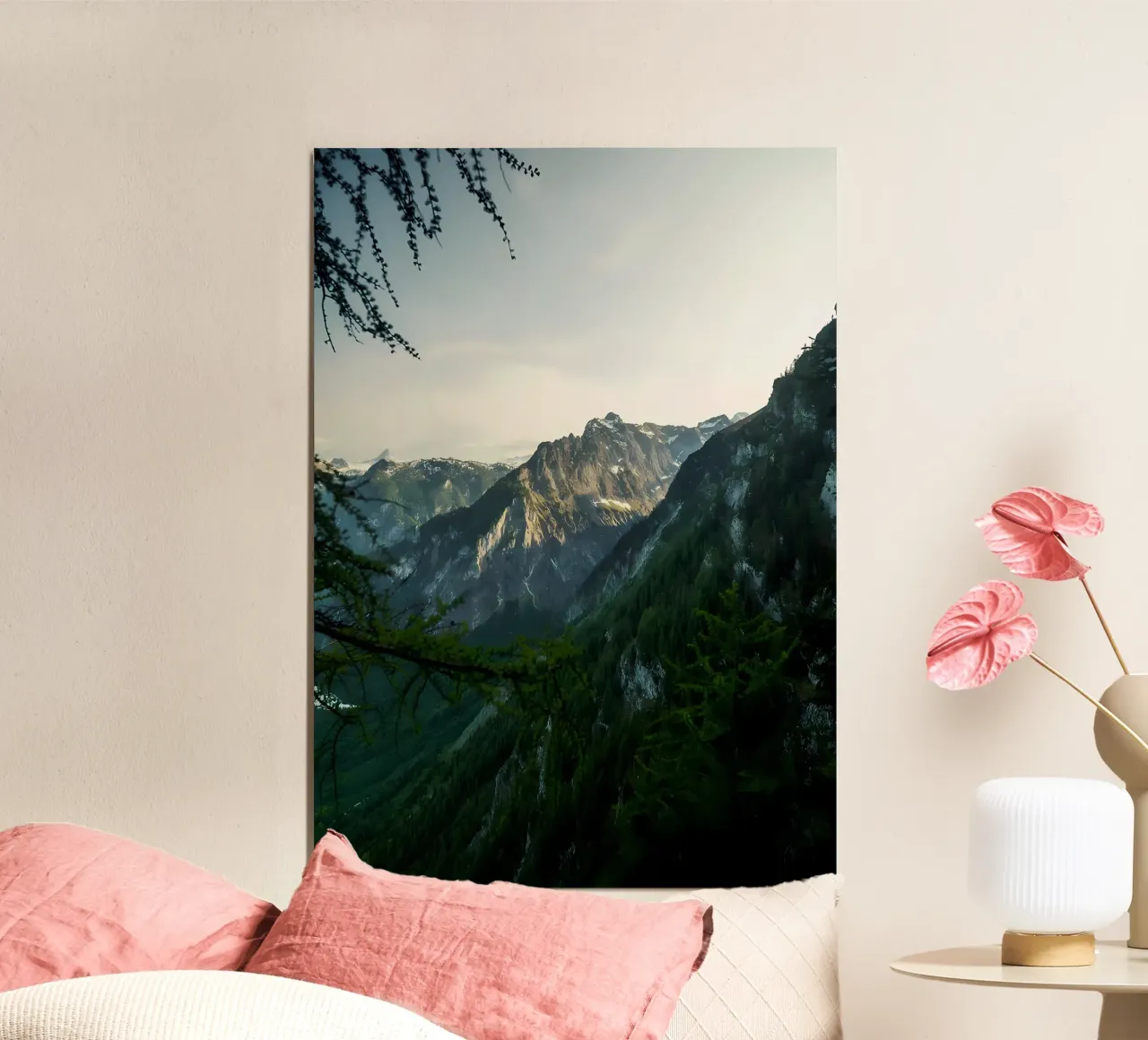 foresta della valle montana poster con telaio in legno da Jennifer R Spyhalski