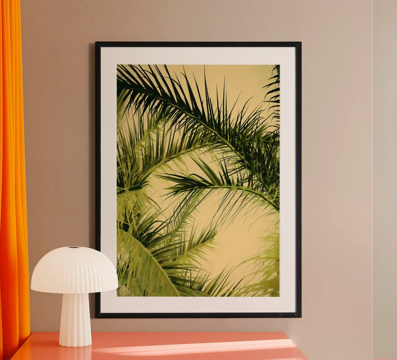 foglie di palma fogliame tropicale poster con telaio in plastica da Jennifer R Spyhalski