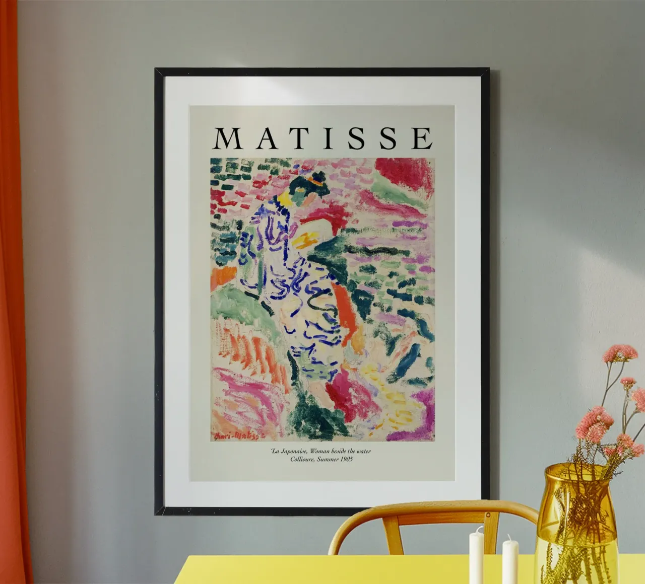 una donna accanto all'acqua poster con telaio in alluminio da sazkia art