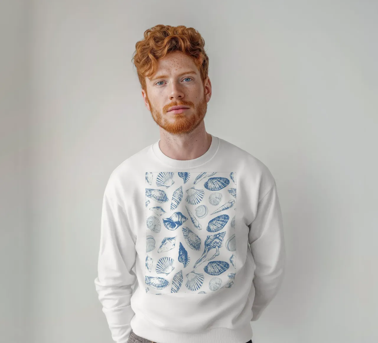 Creature subacquee tropicali in blu e bianco felpa da Painted Nature