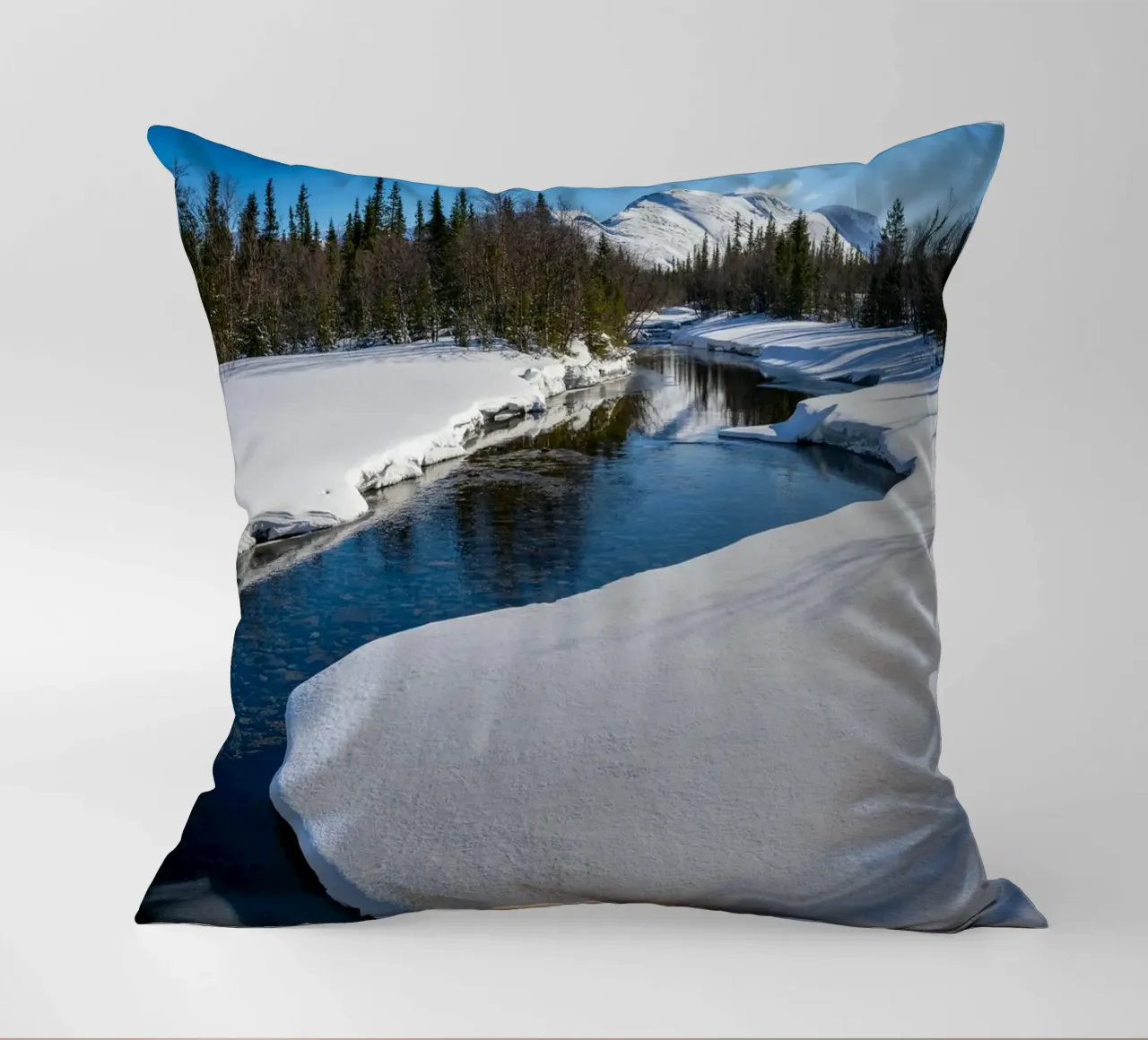 fiume di neve cuscino da Earthly Visions