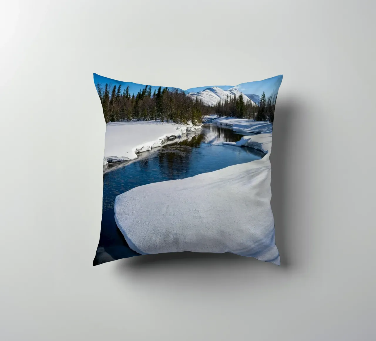 fiume di neve cuscino da Earthly Visions