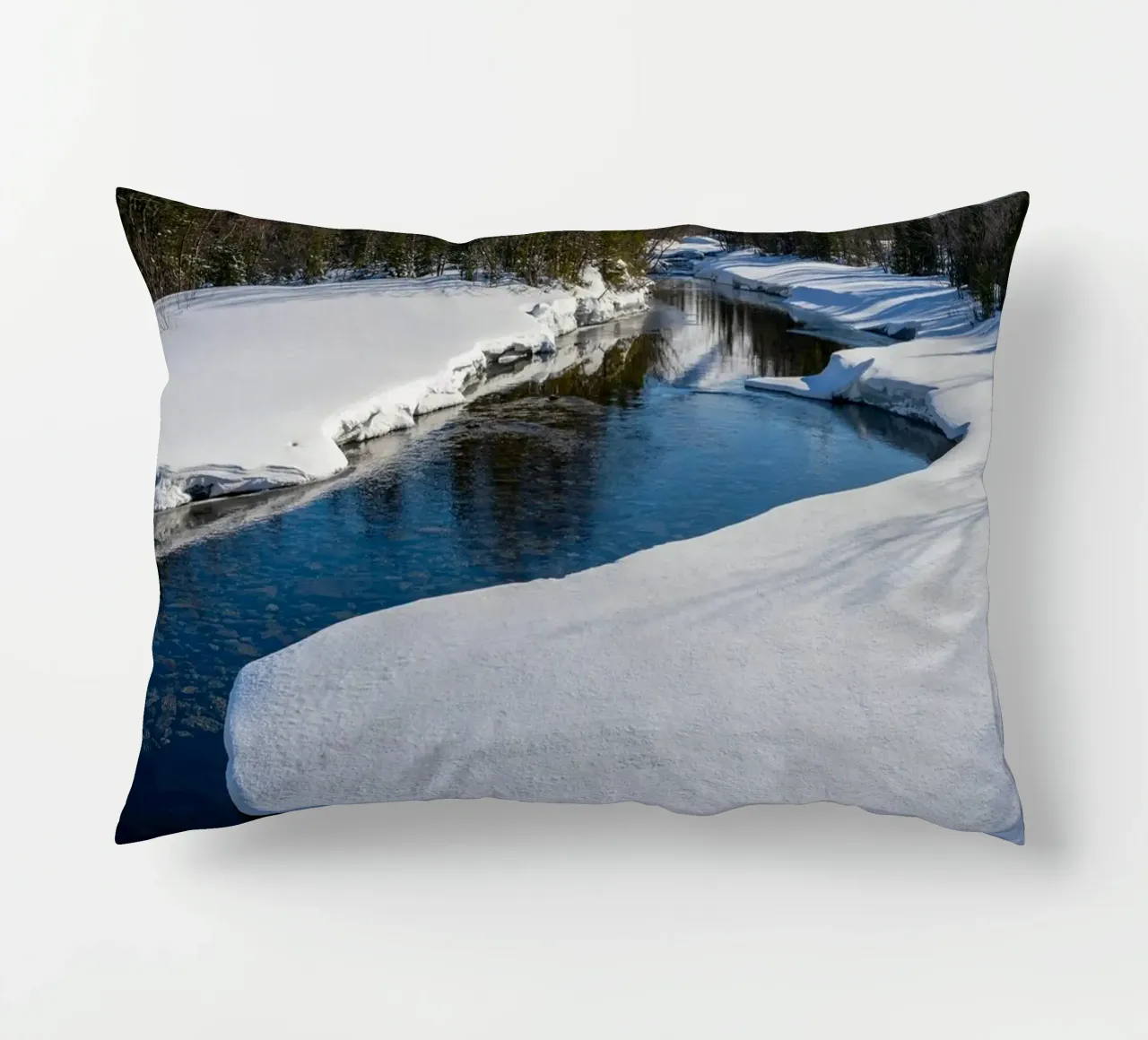 fiume di neve cuscino da Earthly Visions