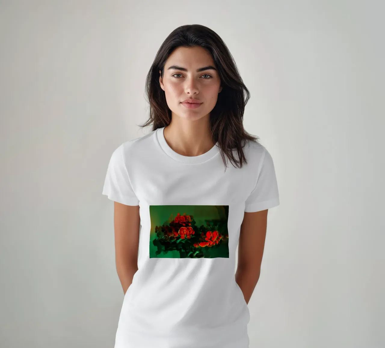 bouquet di fiori t-shirt da Earthly Visions