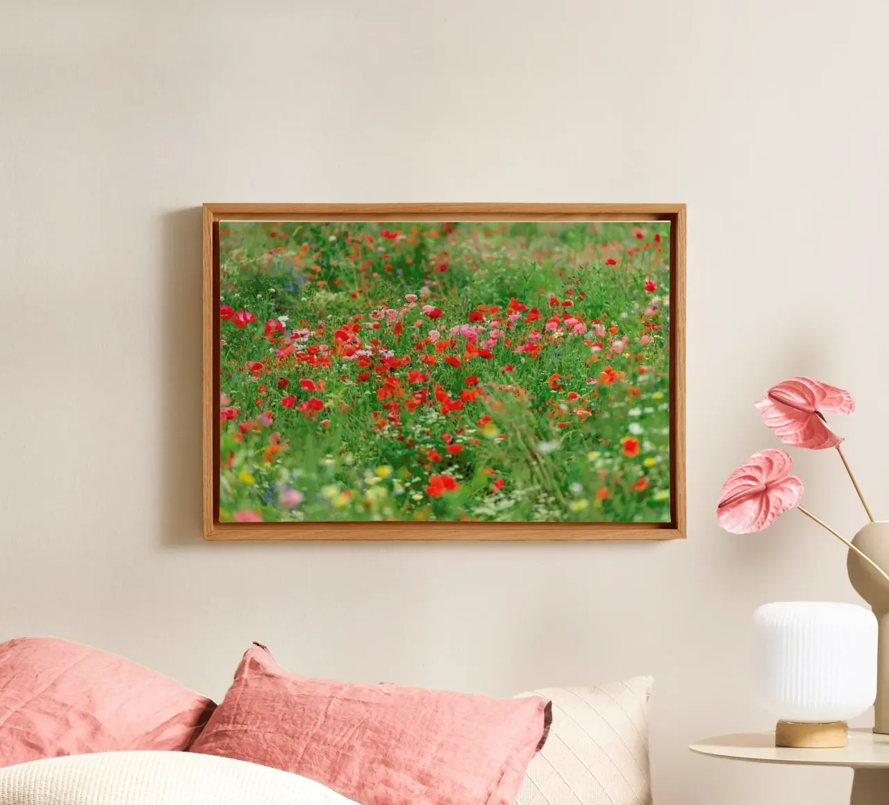Wild Red Pink Poppyfield Leinwand von Curious Collections by Marielle Leenders