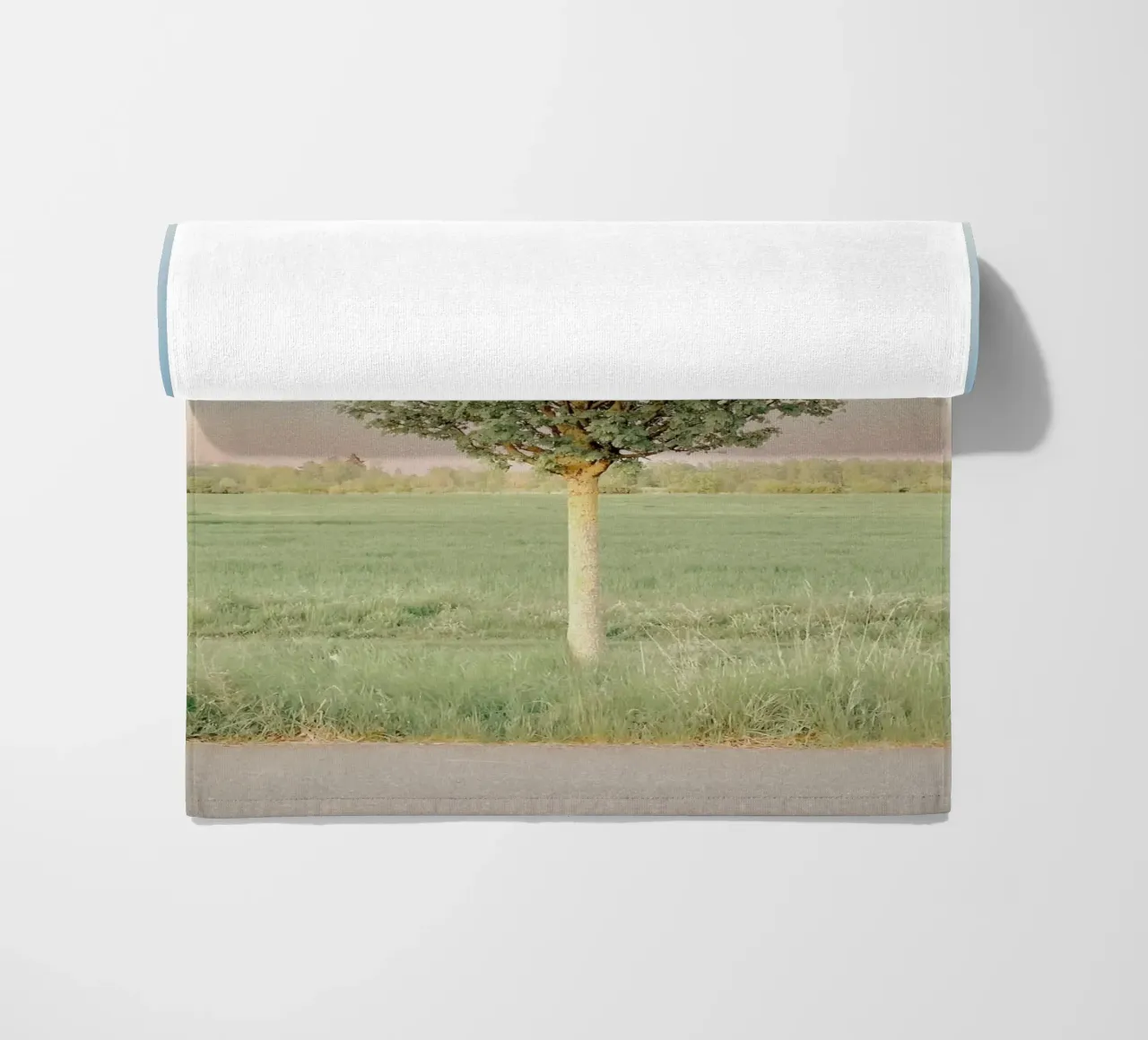 Albero di primavera telo mare da KISSA STUDIO