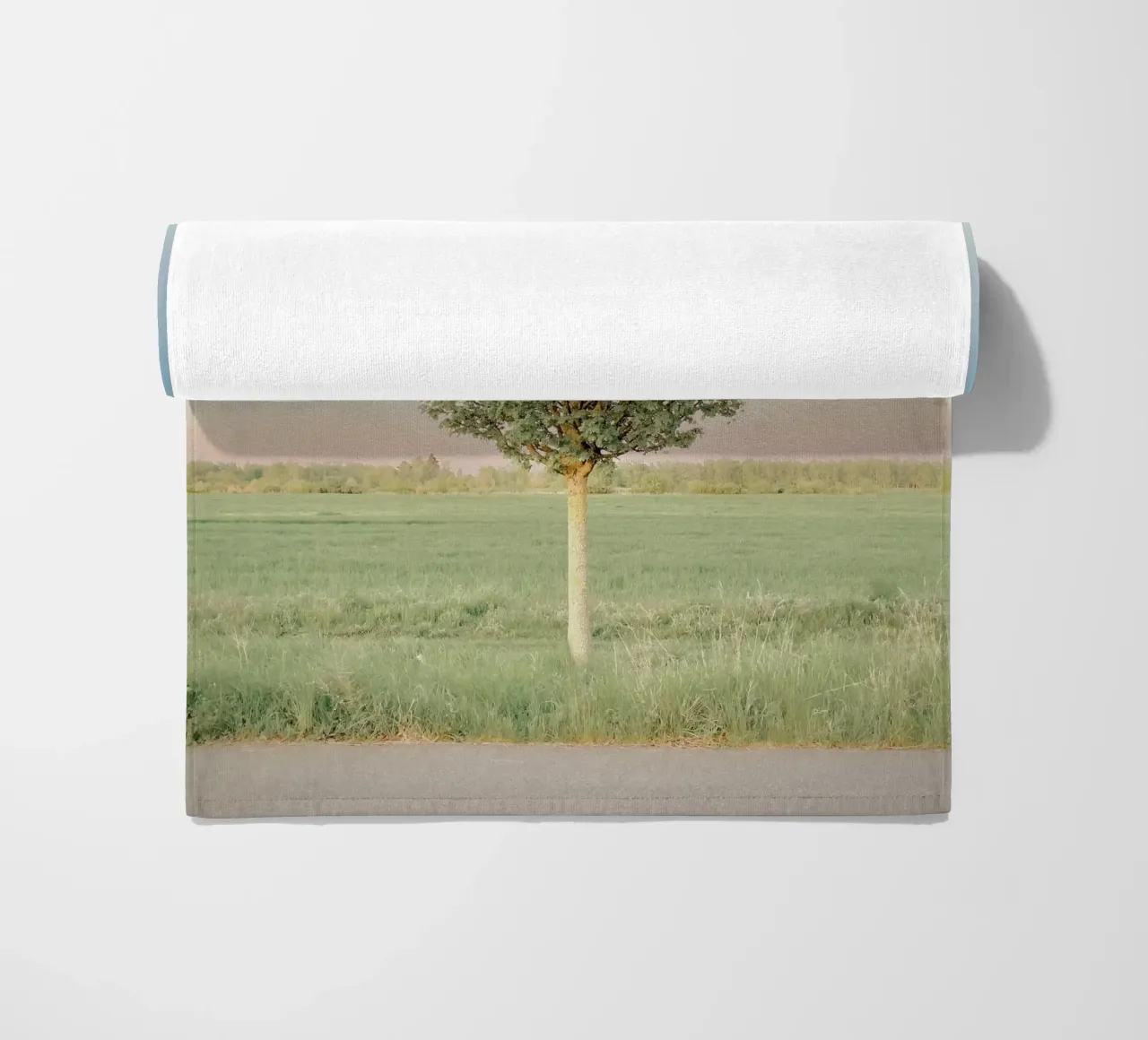 Albero di primavera telo mare da KISSA STUDIO