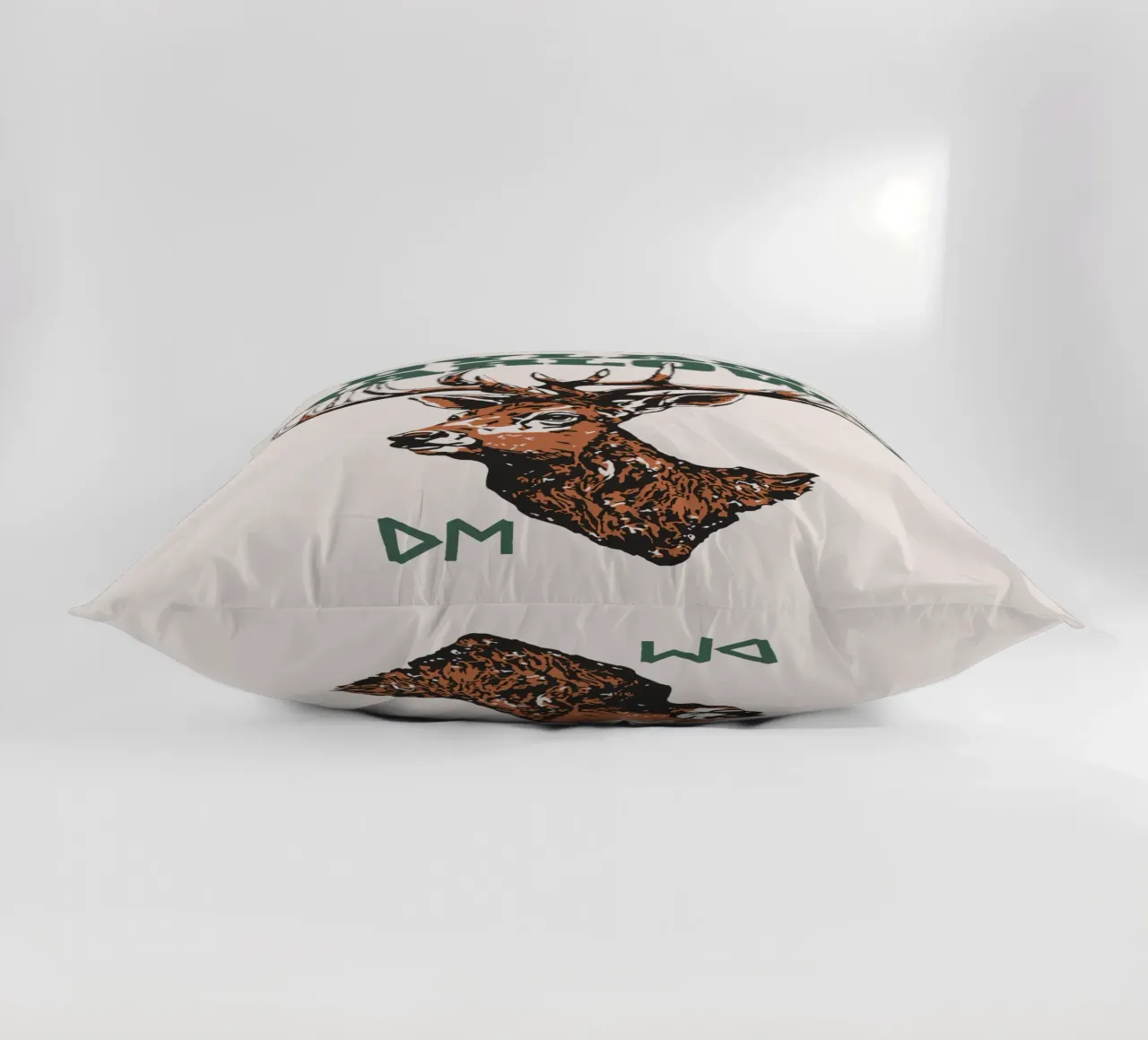 Dylan Marlowe DM Deer V2 cuscino da carleemiller