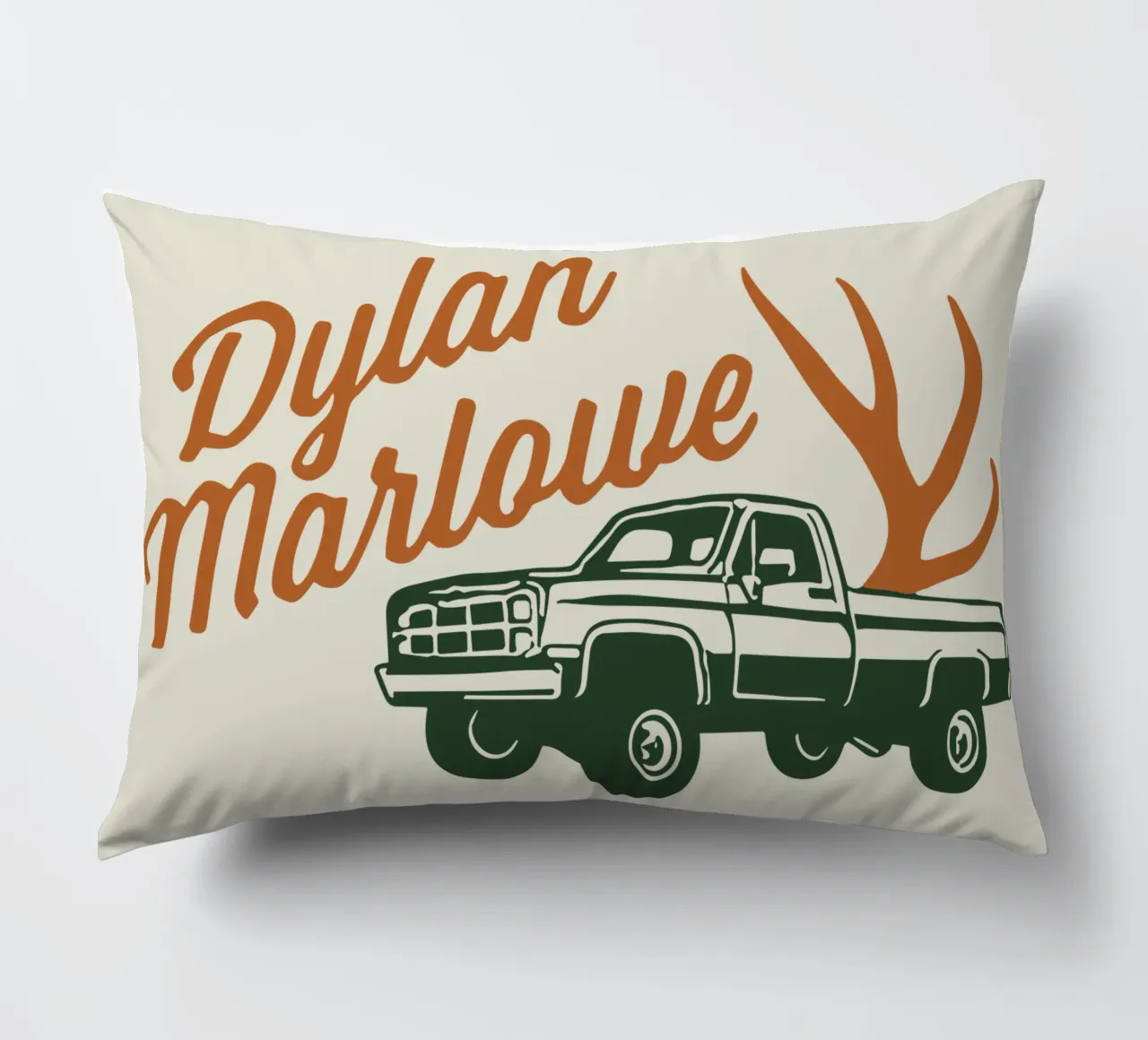 Dylan Marlowe Pitch cuscino da carleemiller