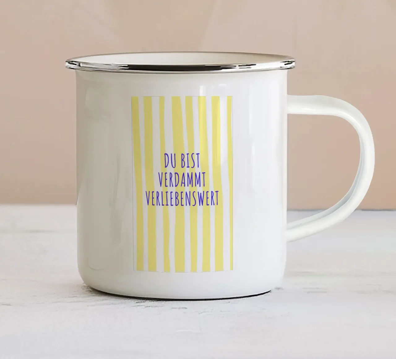 Du bist verdammt verliebenswert. tazza in smalto da FRICKE DESIGN