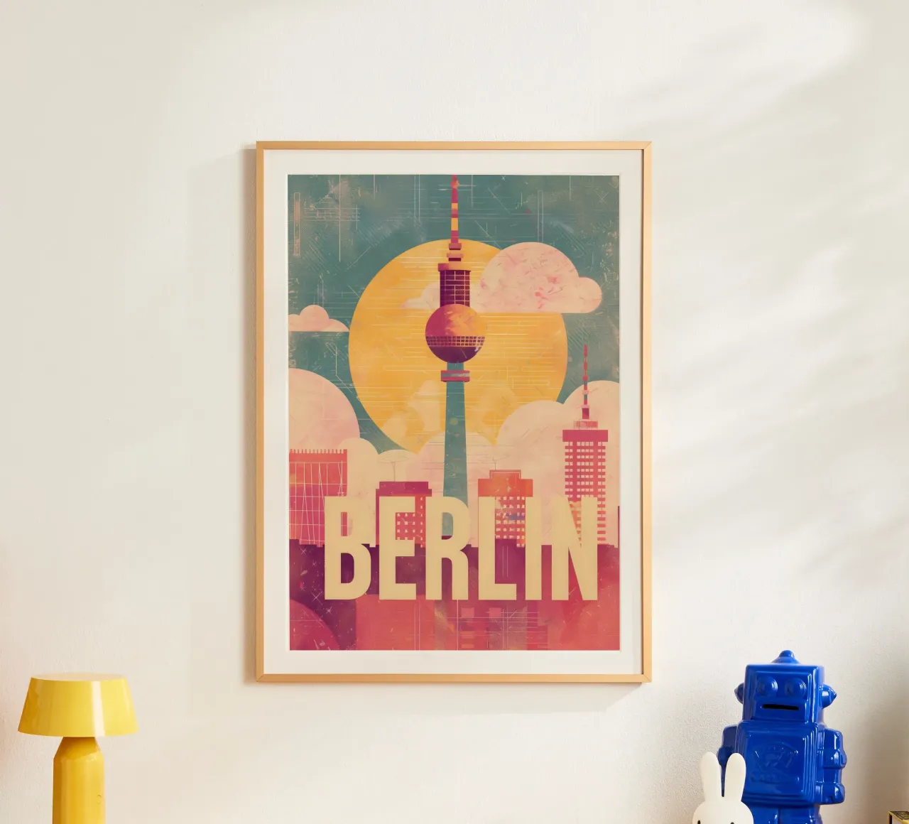 Torre della televisione di Berlino poster con telaio in legno da Vintage Travel Art