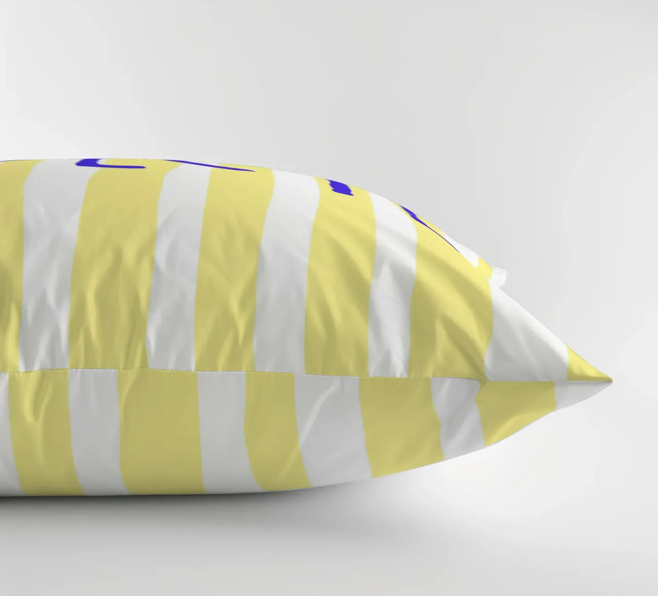 Soleil. cuscino da FRICKE DESIGN