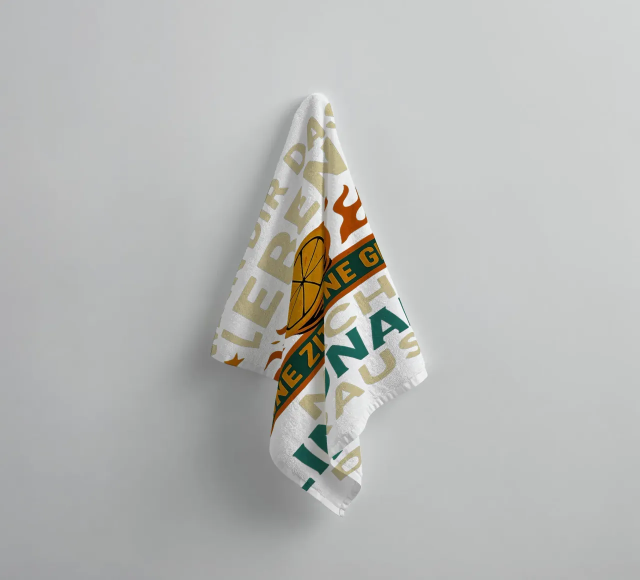 WENN DIR DAS LEBEN EINE ZITRONE GIBT, MACH LIMONADE DRAUS towel by Vintage Van Gogh