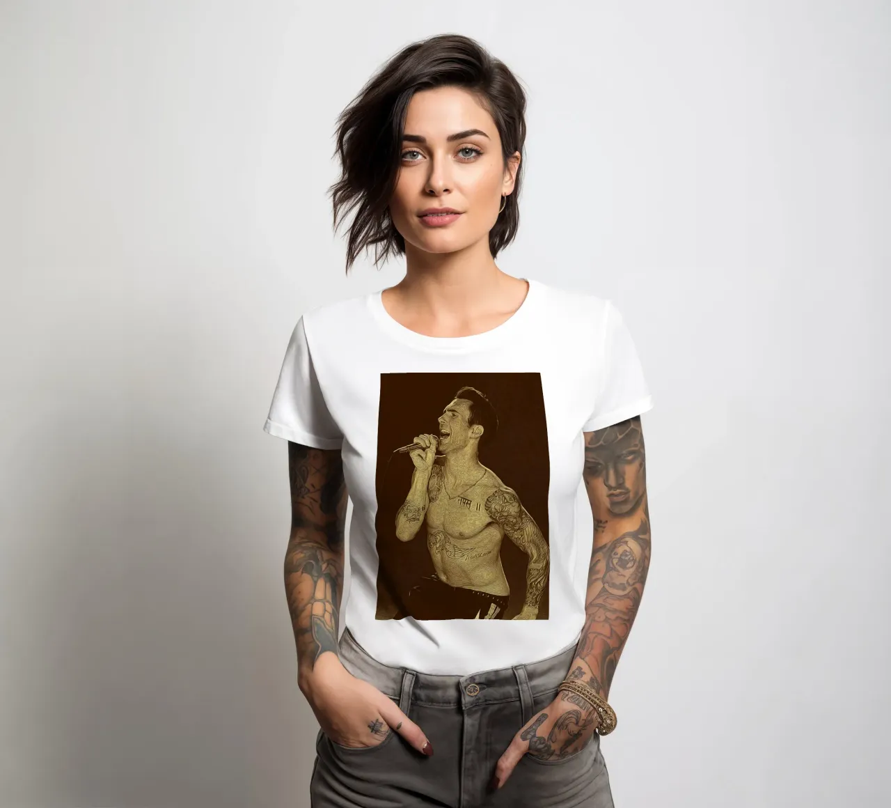Tätowiertes Echo Frauen T-Shirt von singpentinksale