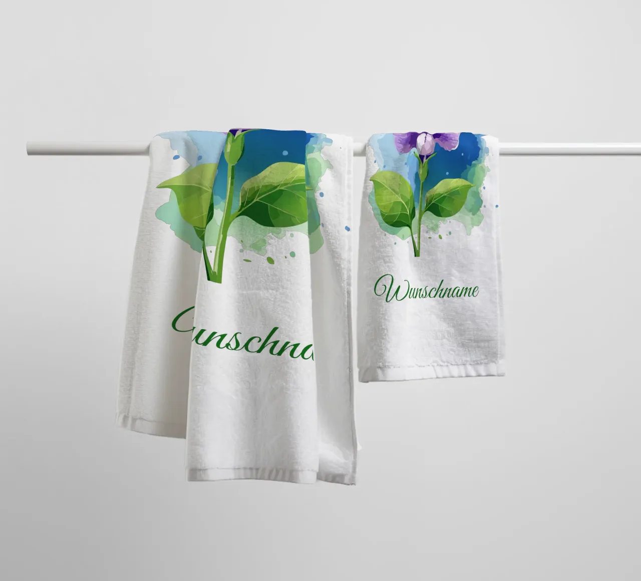 Geburtsblume April - Duftende Platterbse Handtuch von Geburtsblume