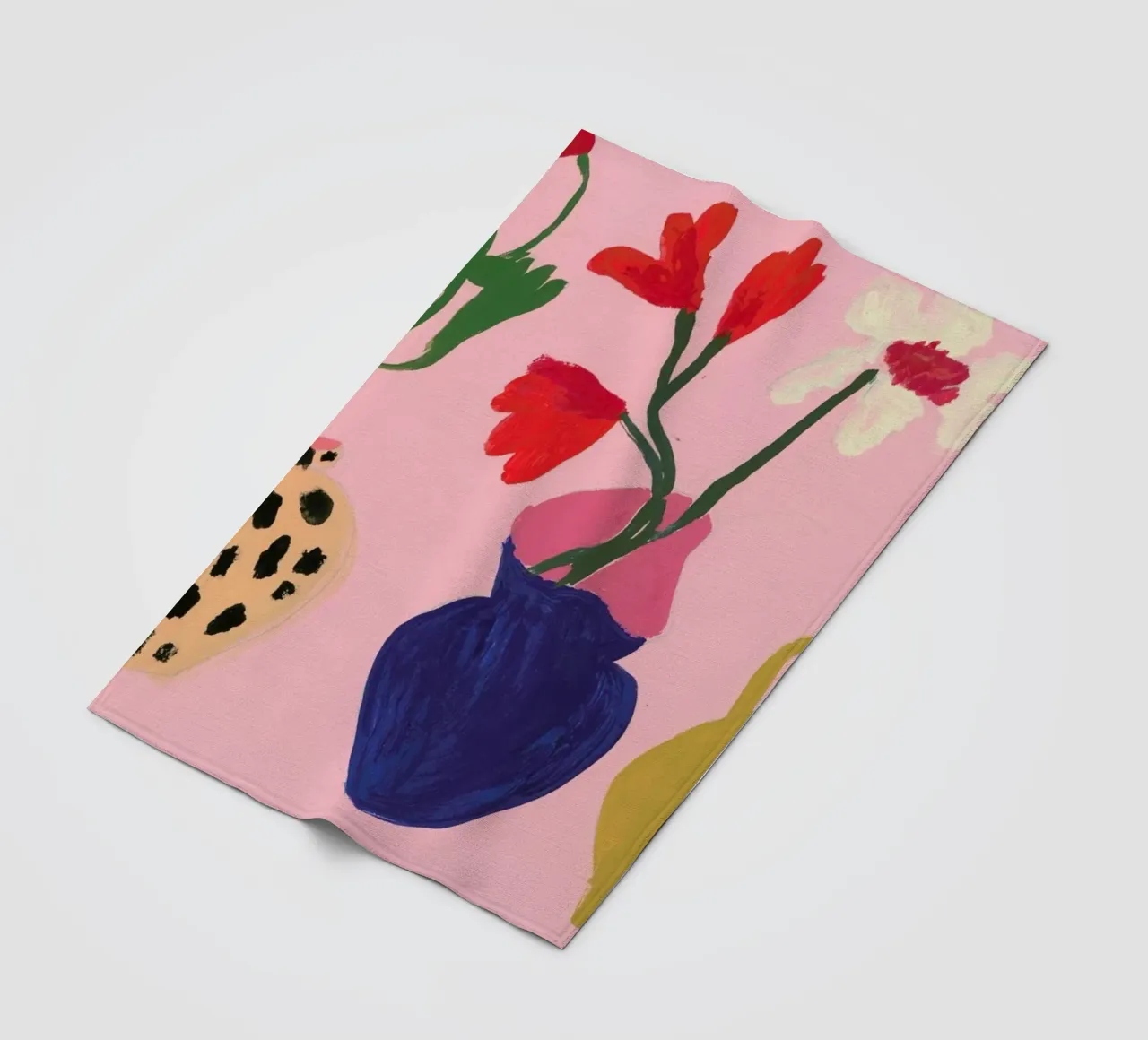 A Jug And Two Vases coperta in pile da Sonia Brittain