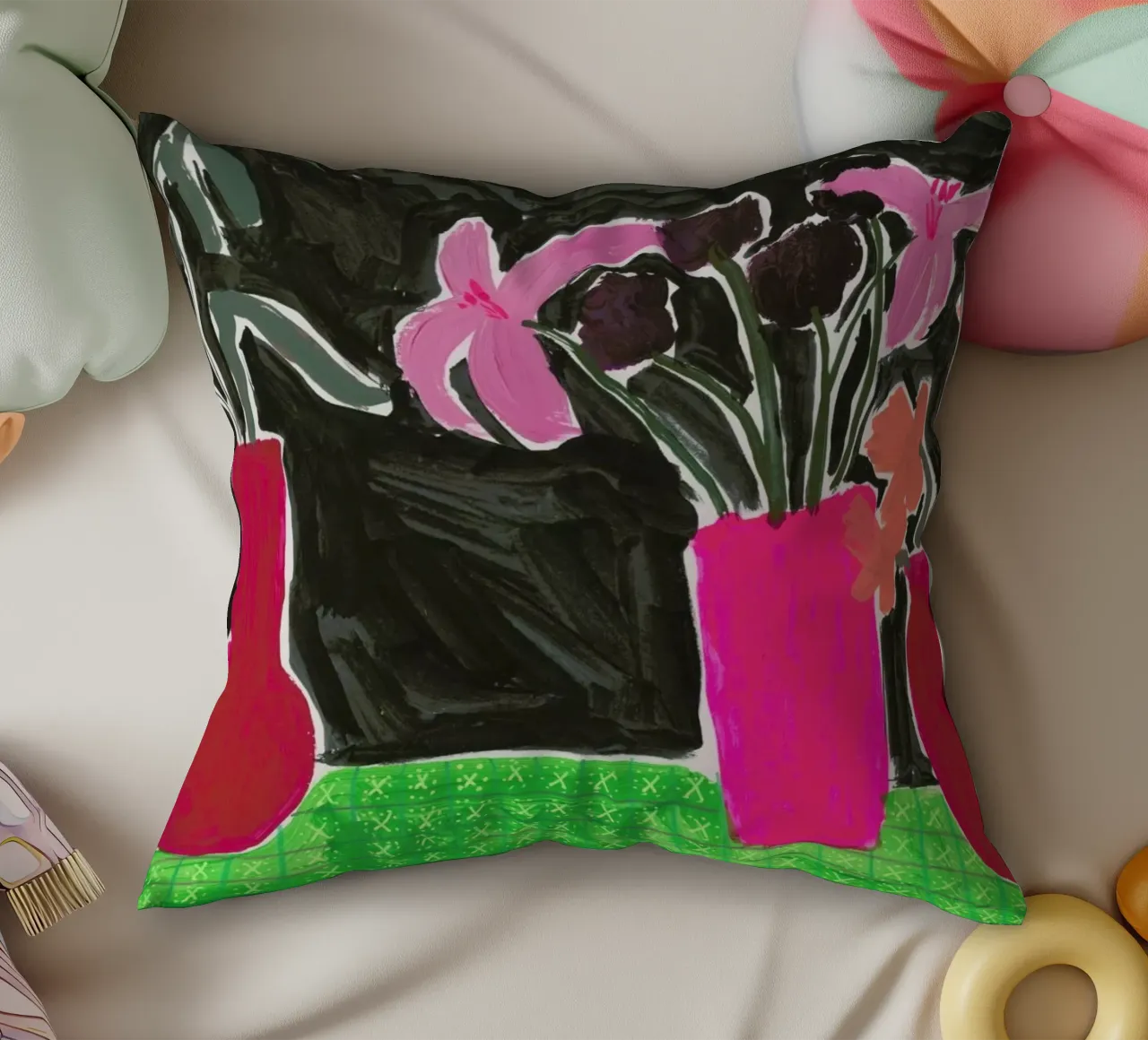 Flowers In Vases On Patterned Tablecloth cuscino da Sonia Brittain